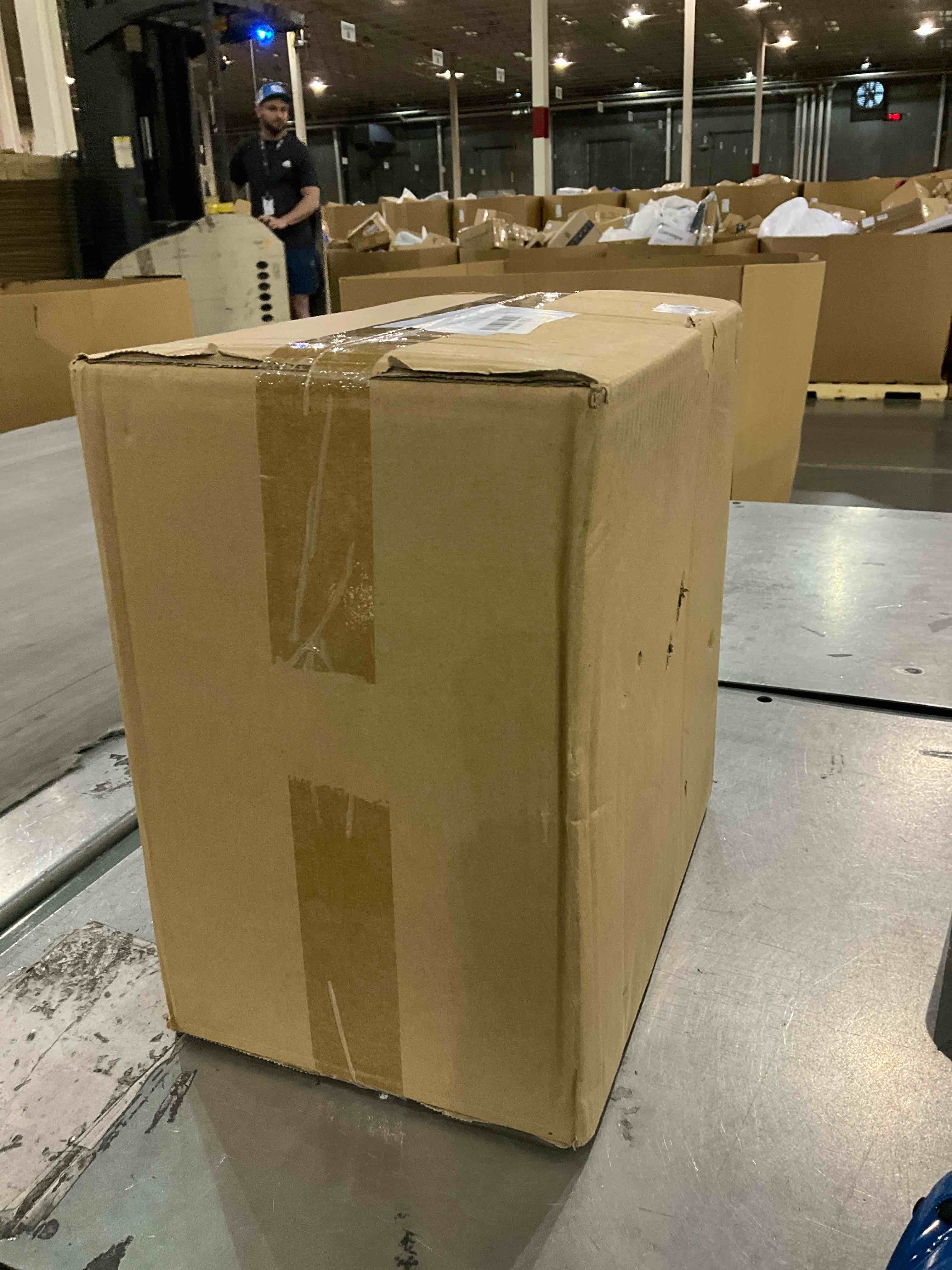 https://s3.amazonaws.com/lotting-images-prod/BargainHunt/EXS01330310_1713357950272.jpeg
