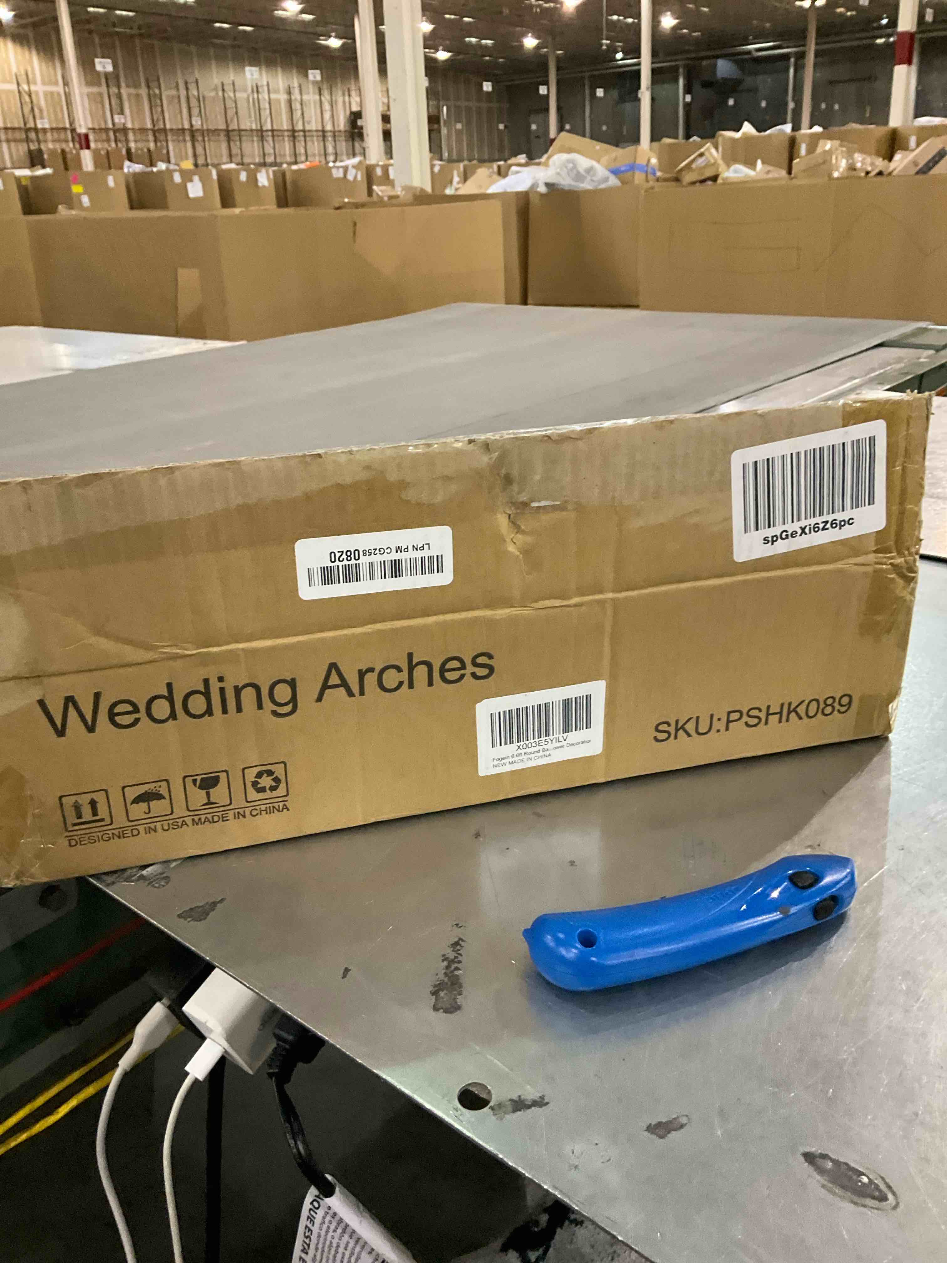 https://s3.amazonaws.com/lotting-images-prod/BargainHunt/EXS01330329_1713361030037.jpeg