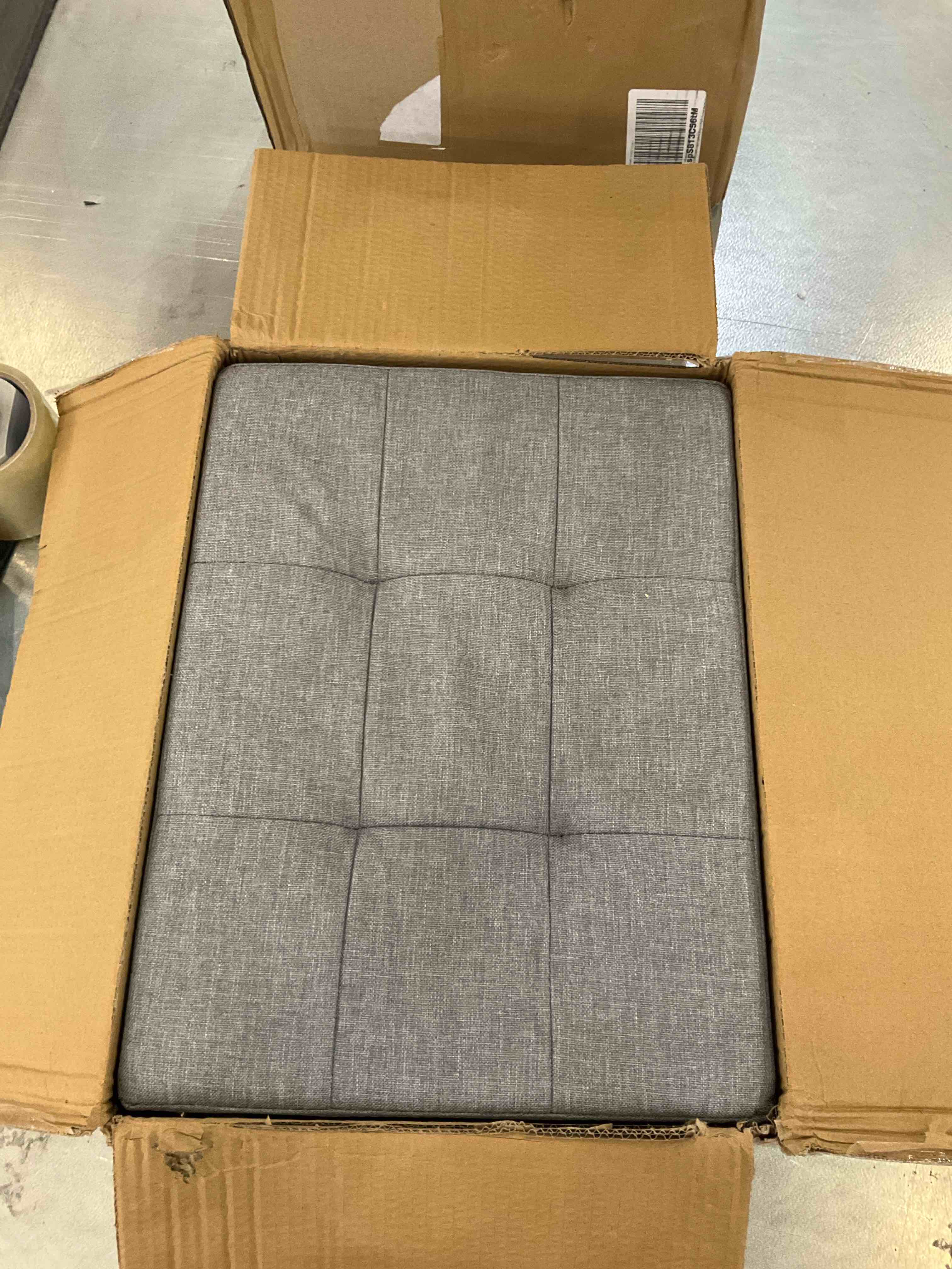 https://s3.amazonaws.com/lotting-images-prod/BargainHunt/EXS01330439_1713811931811.jpeg