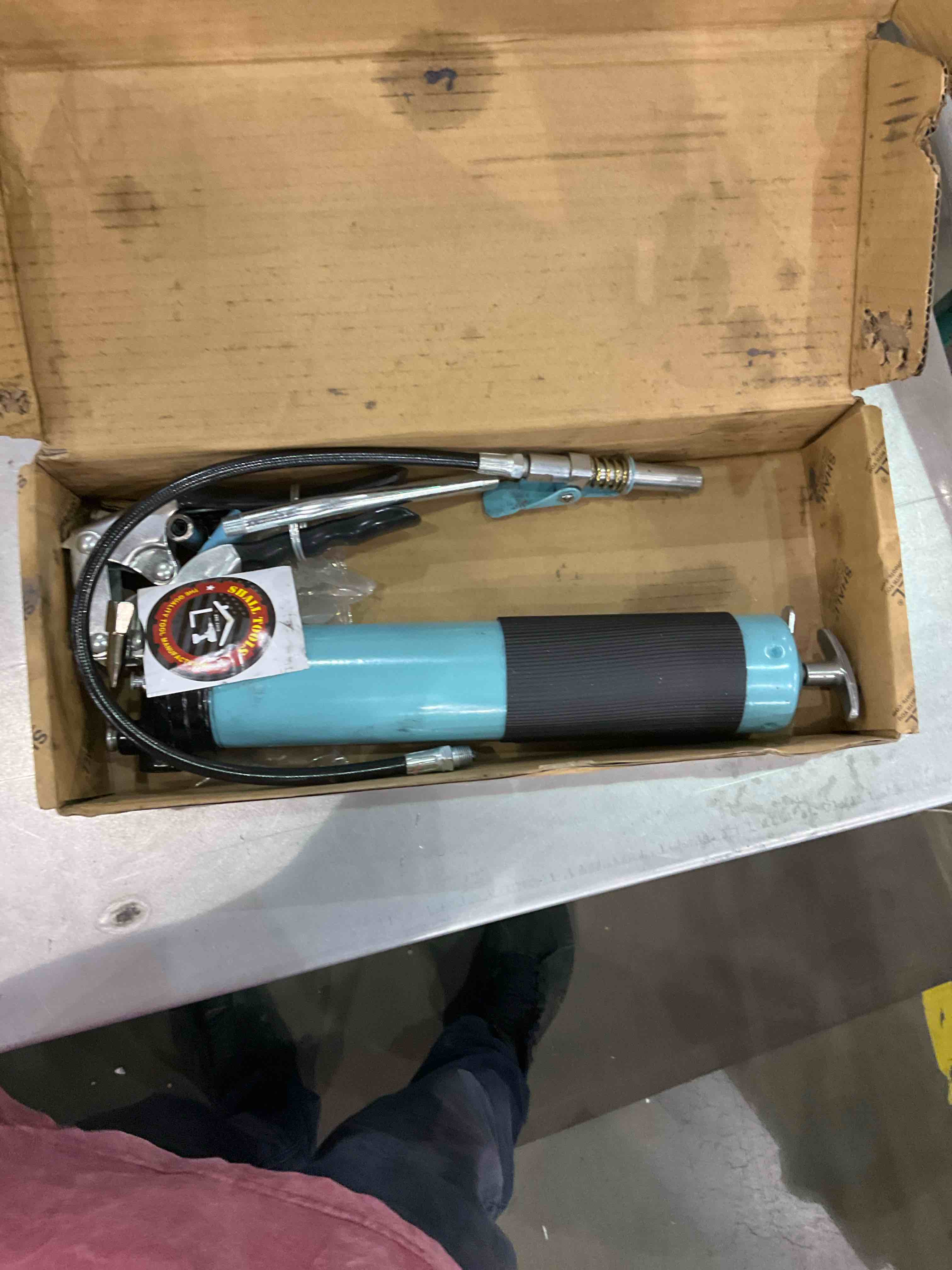 https://s3.amazonaws.com/lotting-images-prod/BargainHunt/EXS01330460_1713871613336.jpeg