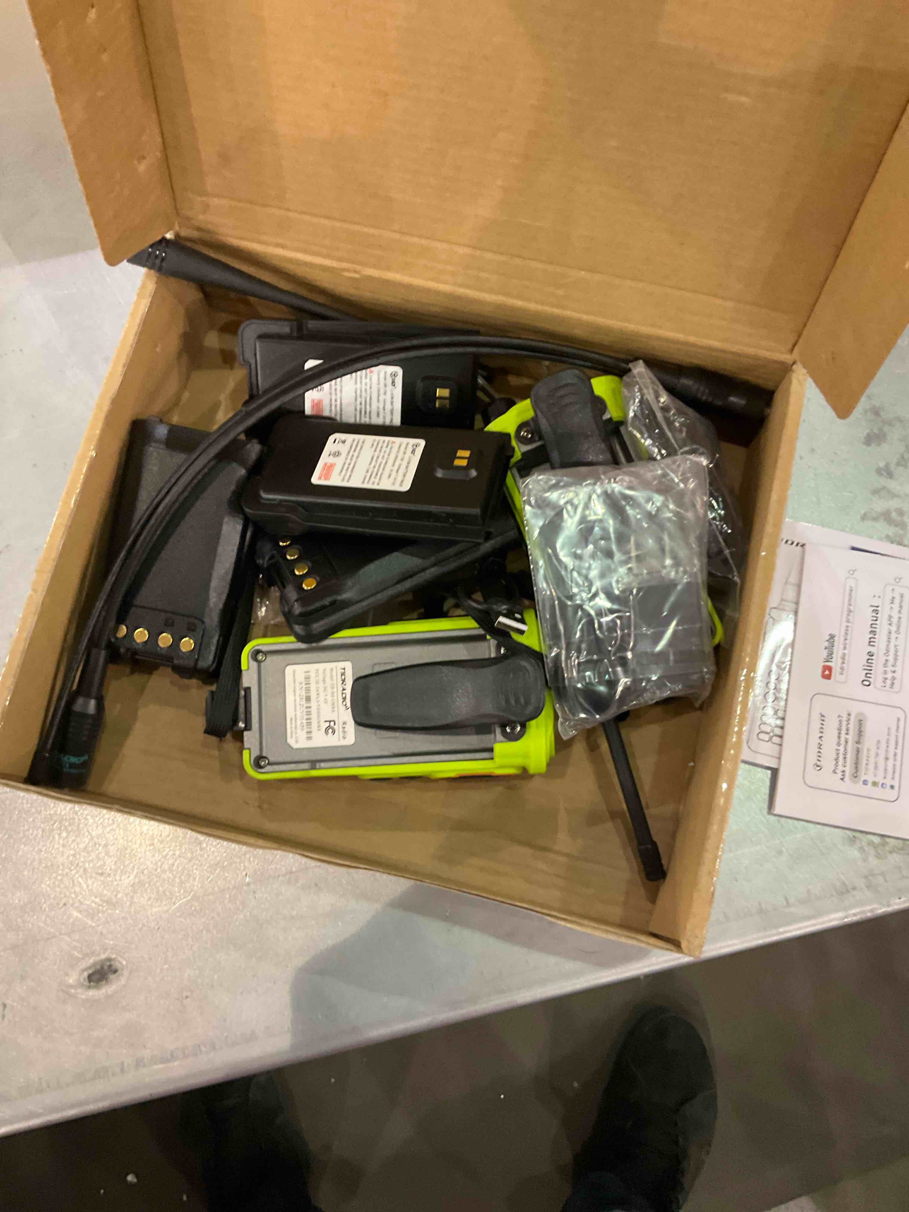 https://s3.amazonaws.com/lotting-images-prod/BargainHunt/EXS01330461_1713871708866.jpeg