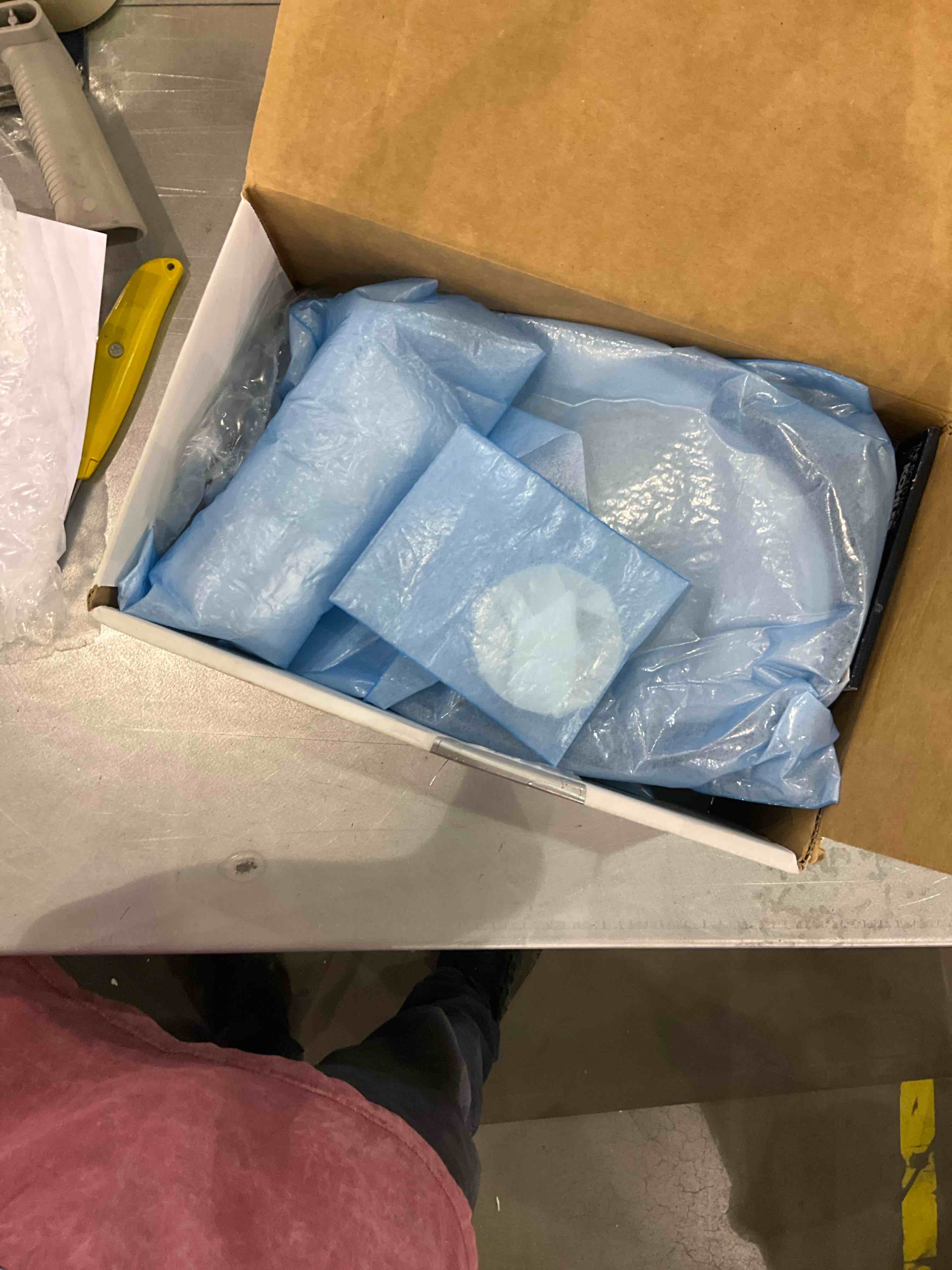 https://s3.amazonaws.com/lotting-images-prod/BargainHunt/EXS01330469_1713872351846.jpeg