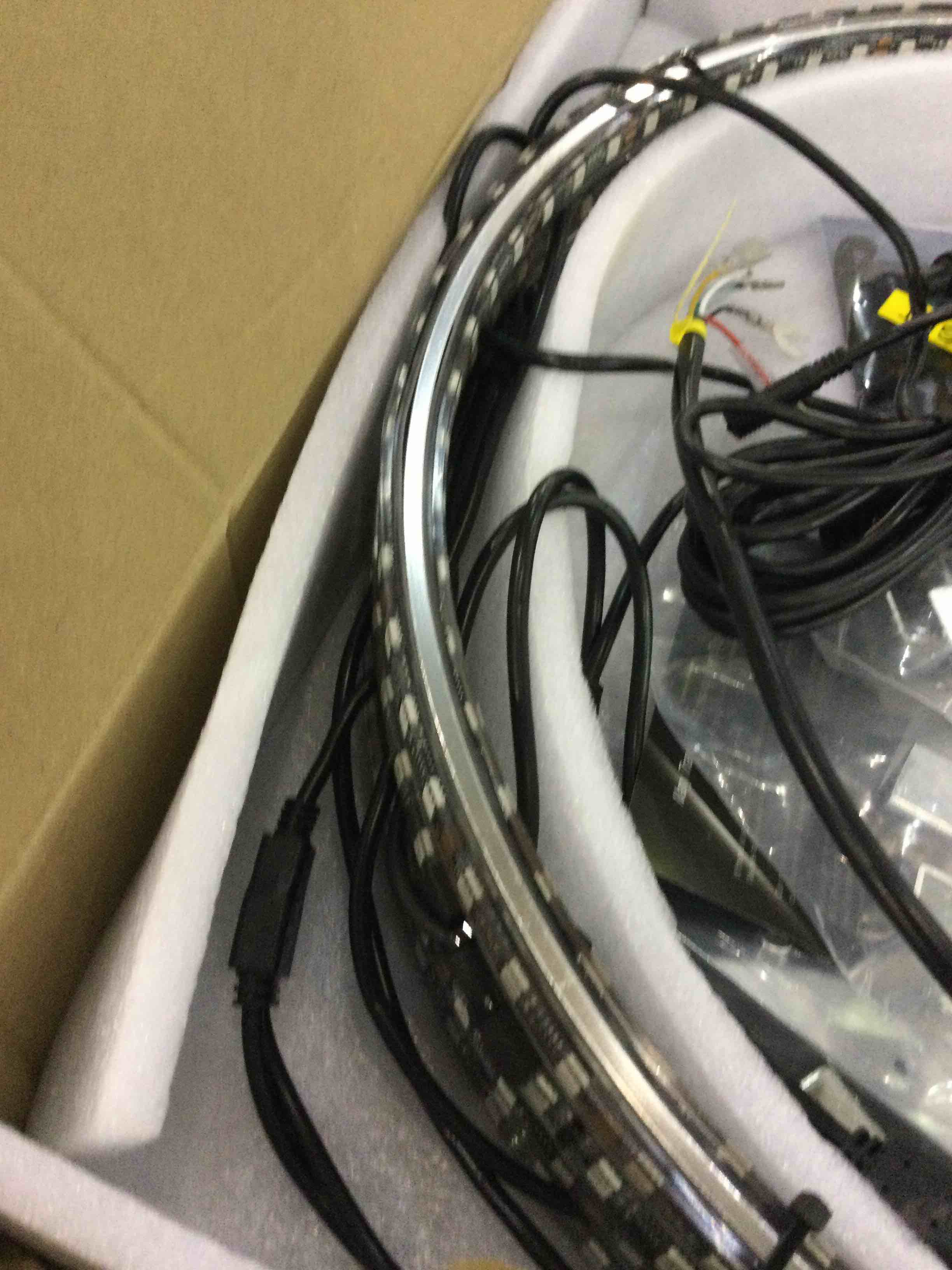 https://s3.amazonaws.com/lotting-images-prod/BargainHunt/EXS01330624_1713182170718.jpeg
