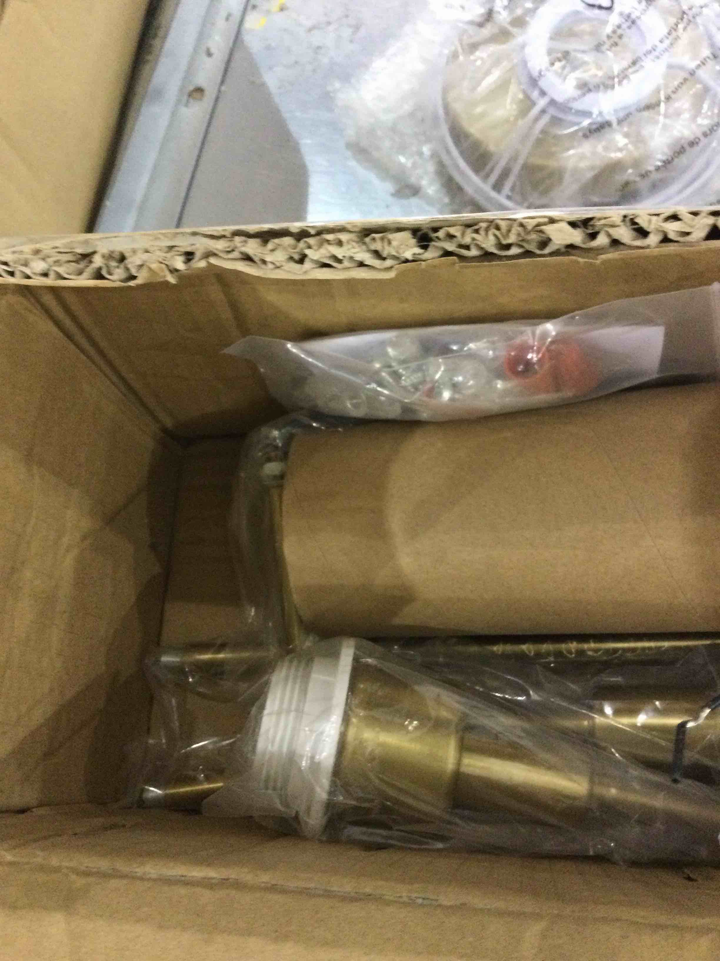 https://s3.amazonaws.com/lotting-images-prod/BargainHunt/EXS01330912_1713788715219.jpeg