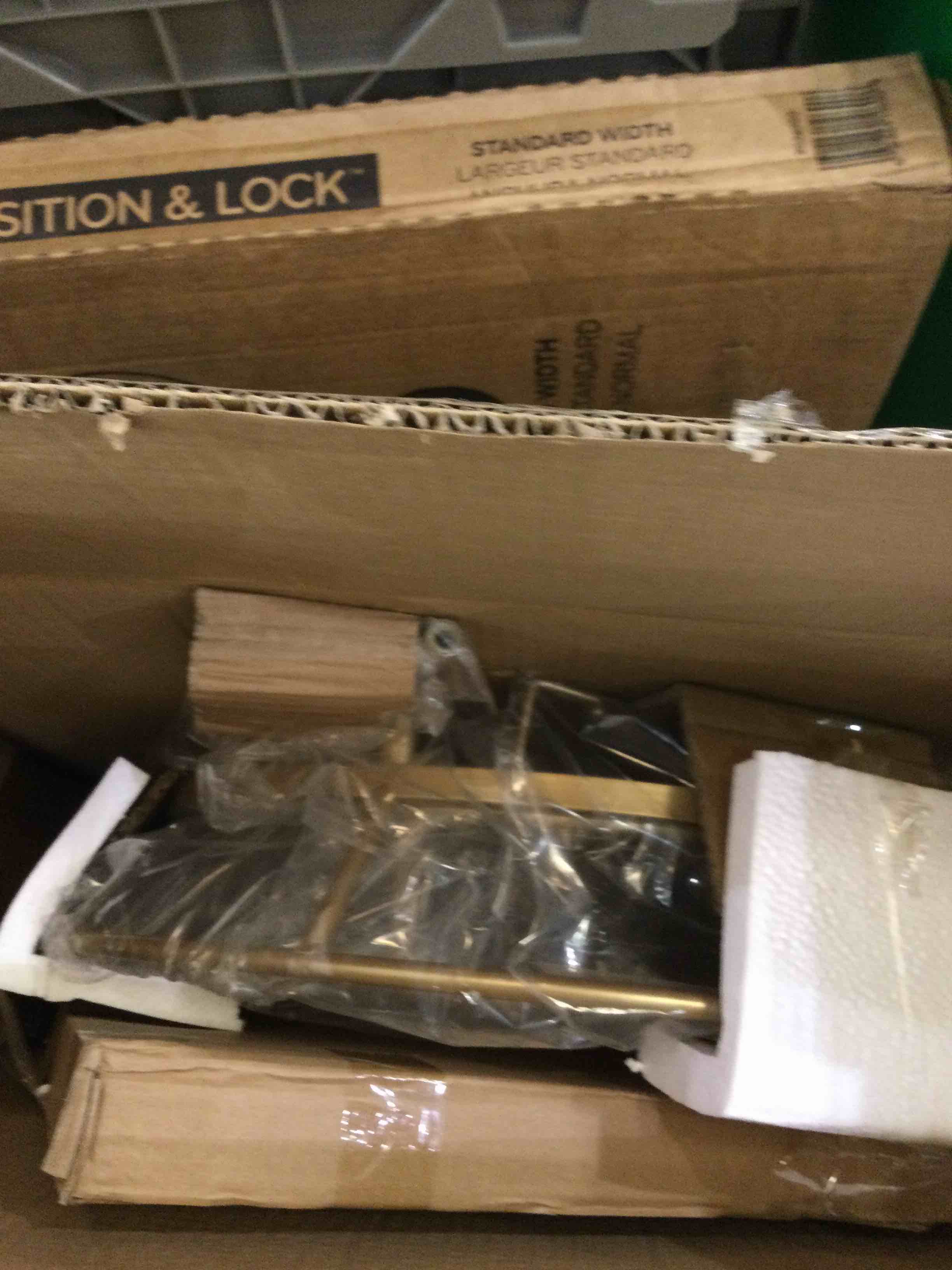 https://s3.amazonaws.com/lotting-images-prod/BargainHunt/EXS01330972_1713812245495.jpeg