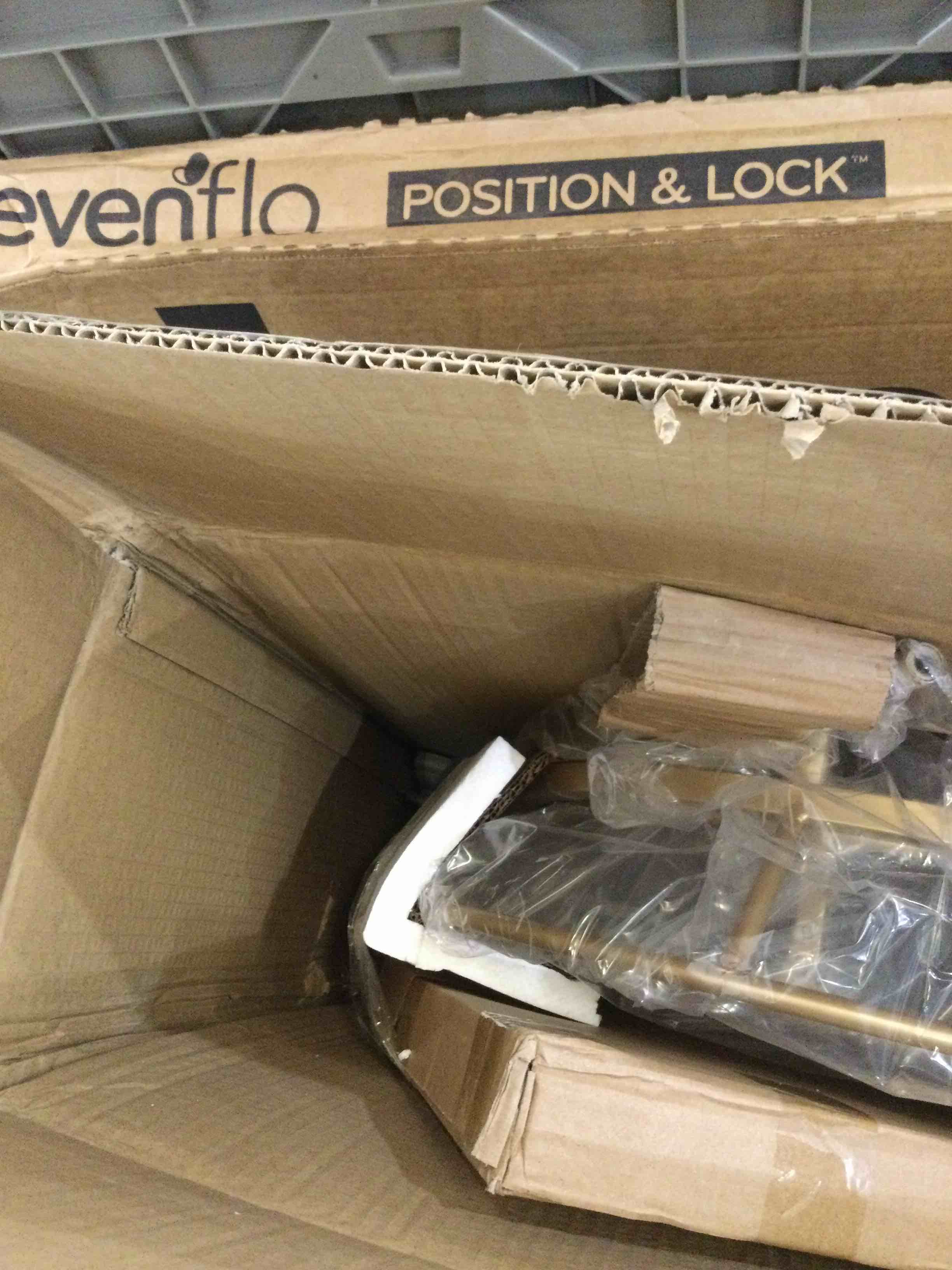 https://s3.amazonaws.com/lotting-images-prod/BargainHunt/EXS01330972_1713812254318.jpeg