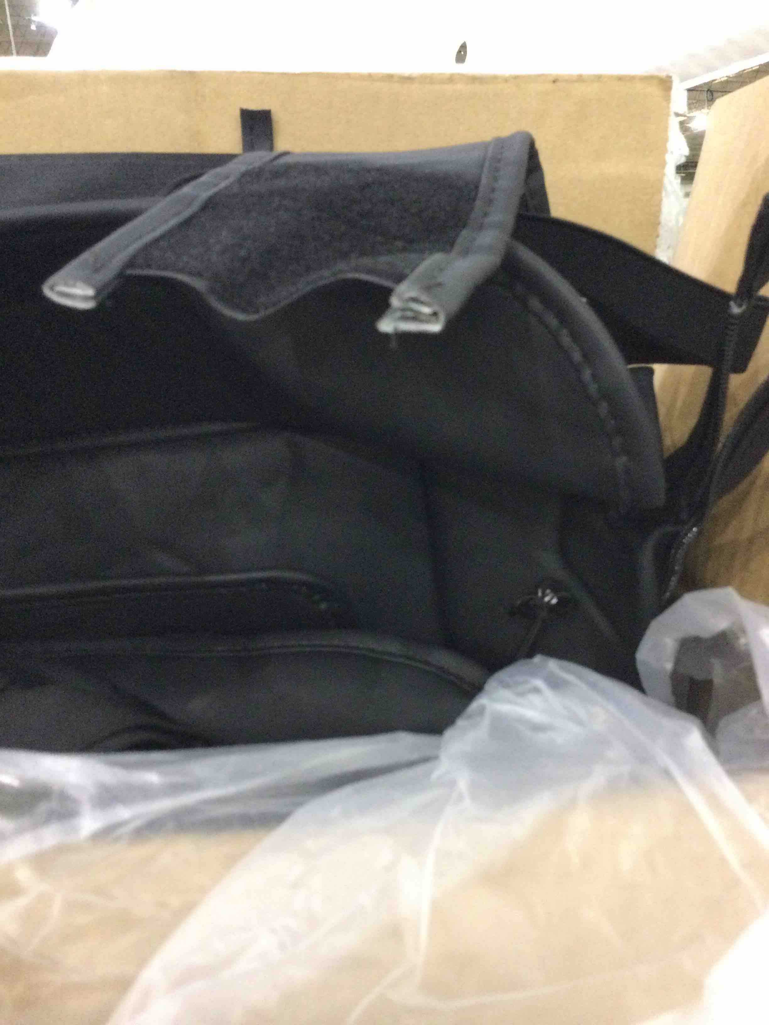 https://s3.amazonaws.com/lotting-images-prod/BargainHunt/EXS01330987_1713875445604.jpeg
