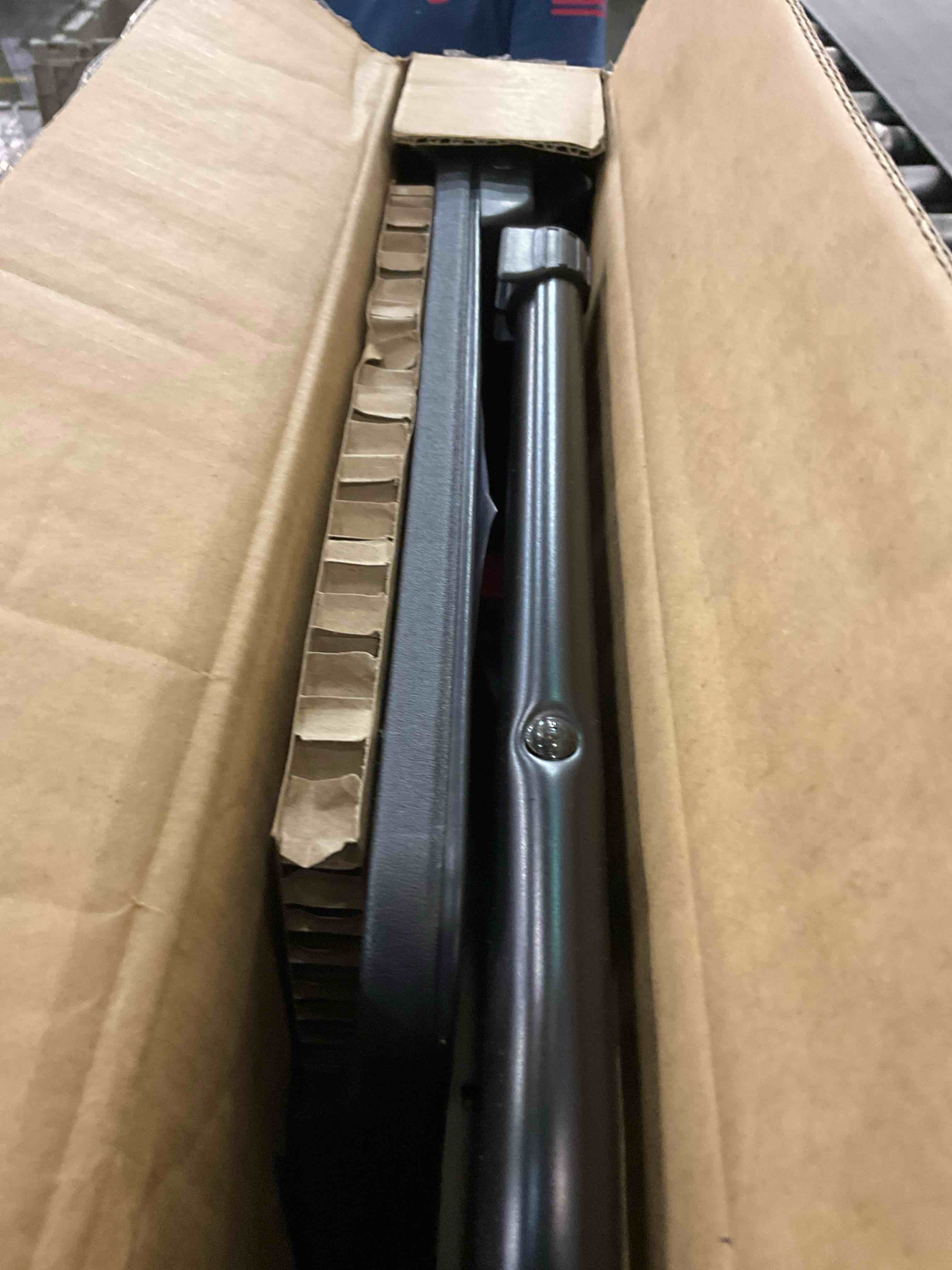 https://s3.amazonaws.com/lotting-images-prod/BargainHunt/EXS01331094_1716560946466.jpeg