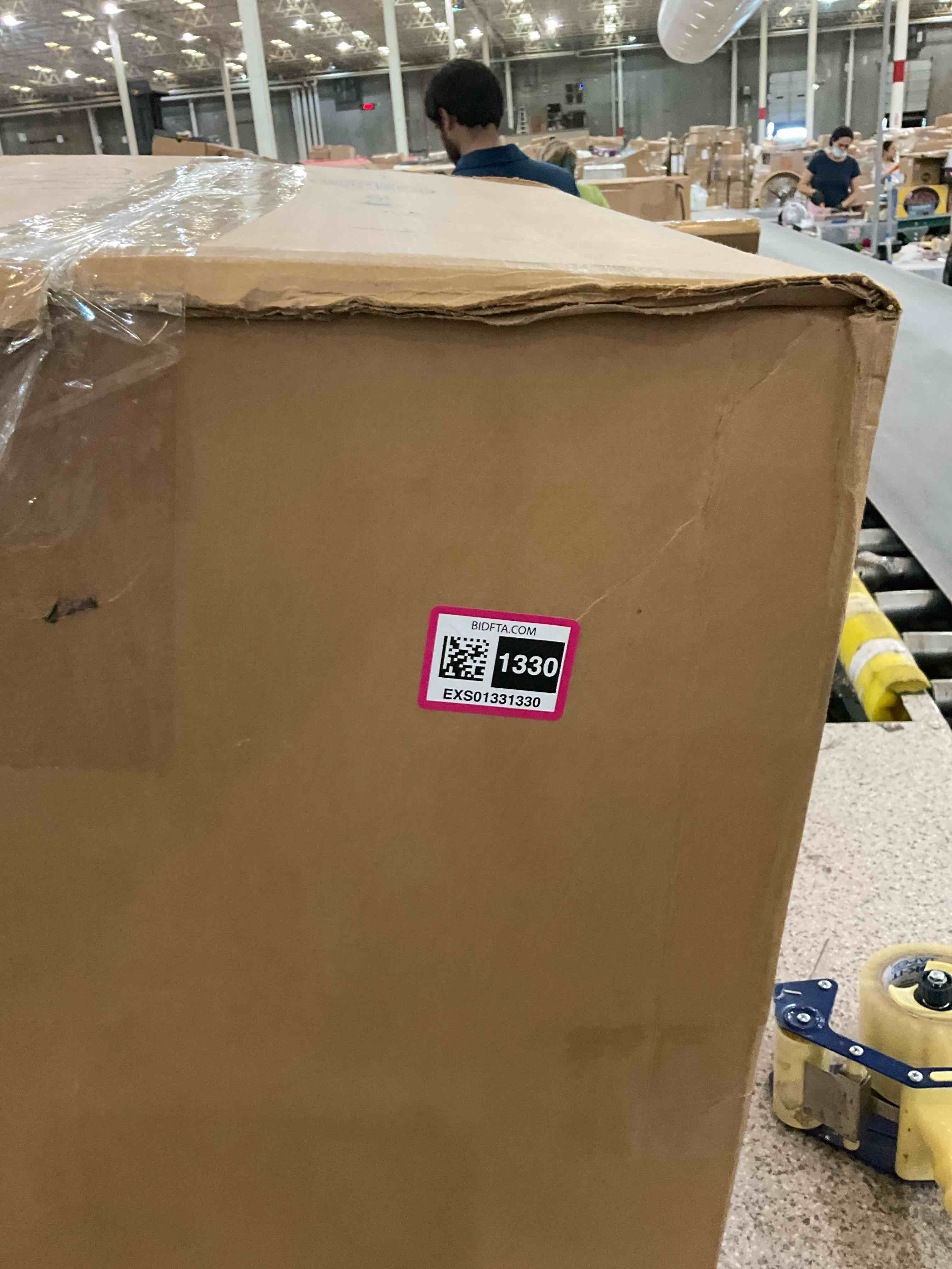 https://s3.amazonaws.com/lotting-images-prod/BargainHunt/EXS01331330_1717614154404.jpeg