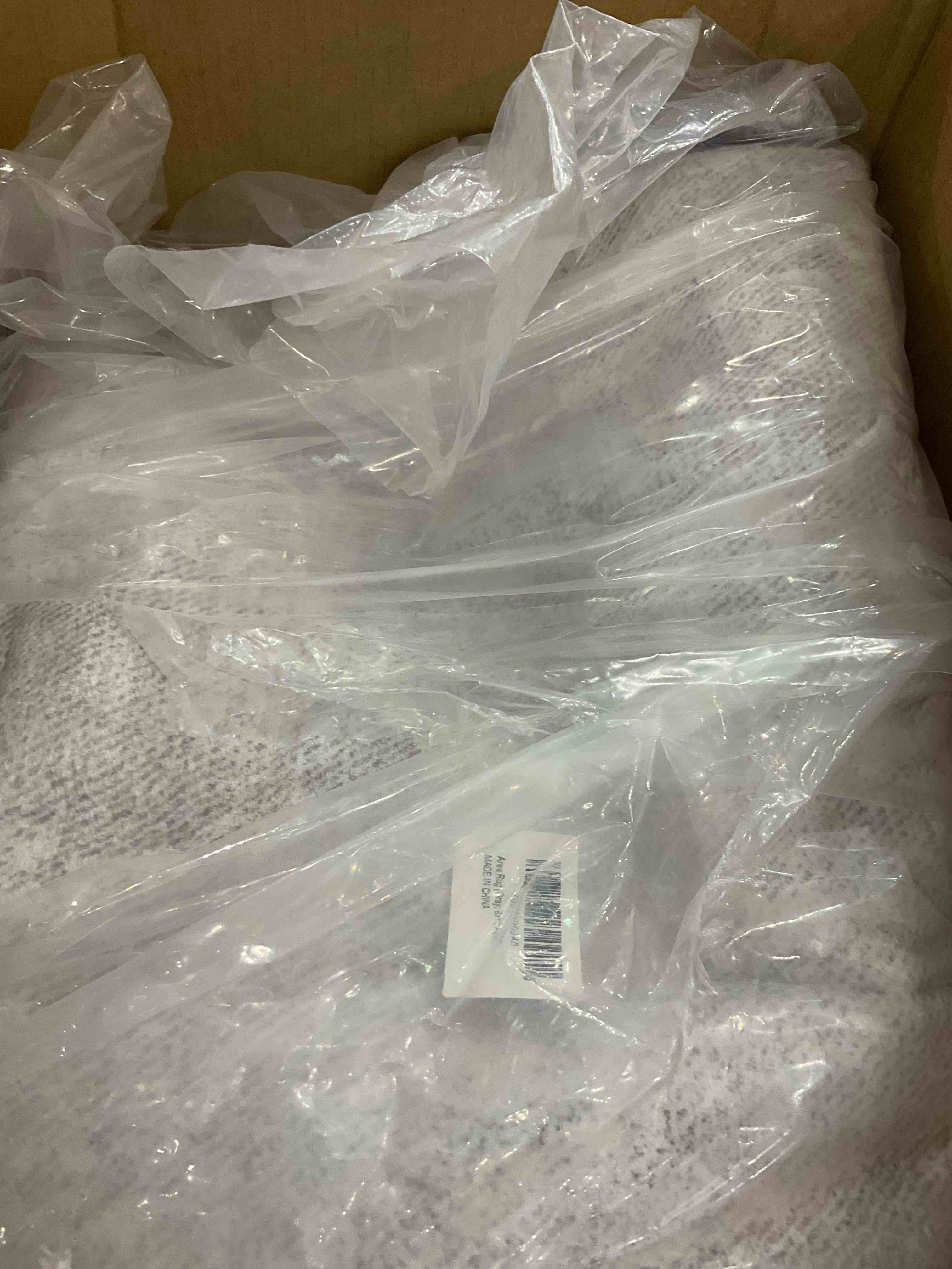 https://s3.amazonaws.com/lotting-images-prod/BargainHunt/EXS01331421_1717683639118.jpeg