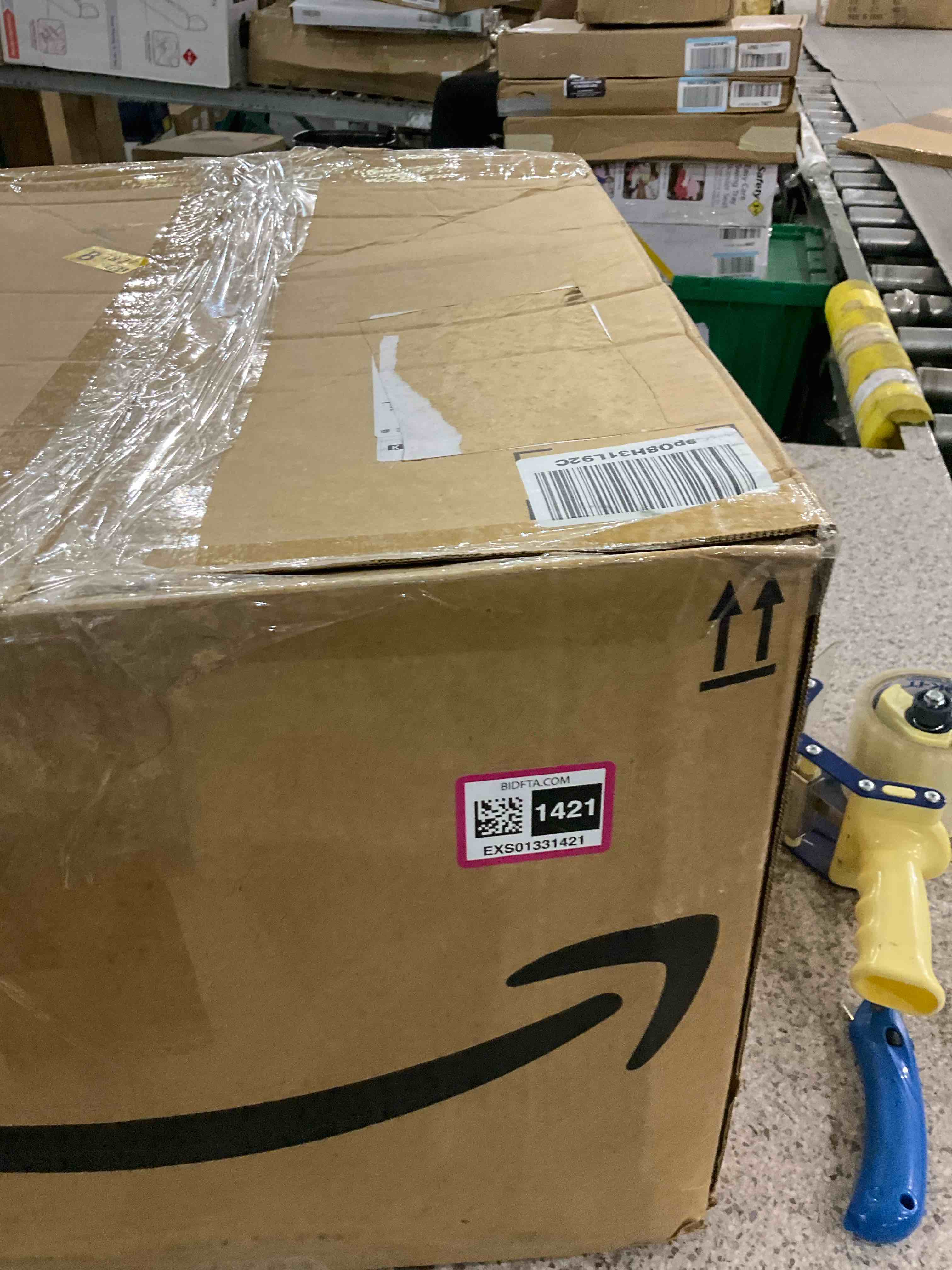 https://s3.amazonaws.com/lotting-images-prod/BargainHunt/EXS01331421_1717683673329.jpeg