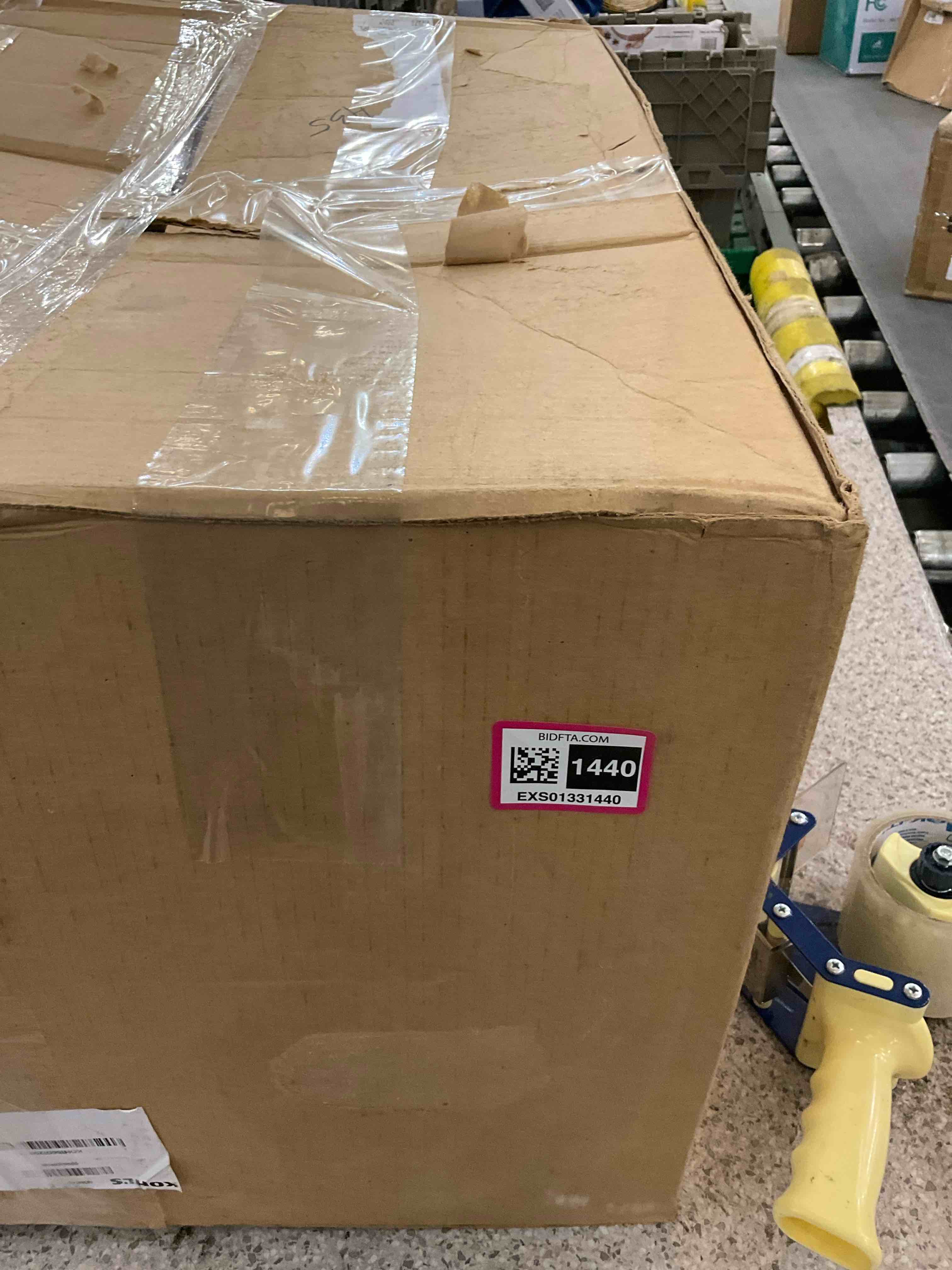 https://s3.amazonaws.com/lotting-images-prod/BargainHunt/EXS01331440_1717685714111.jpeg