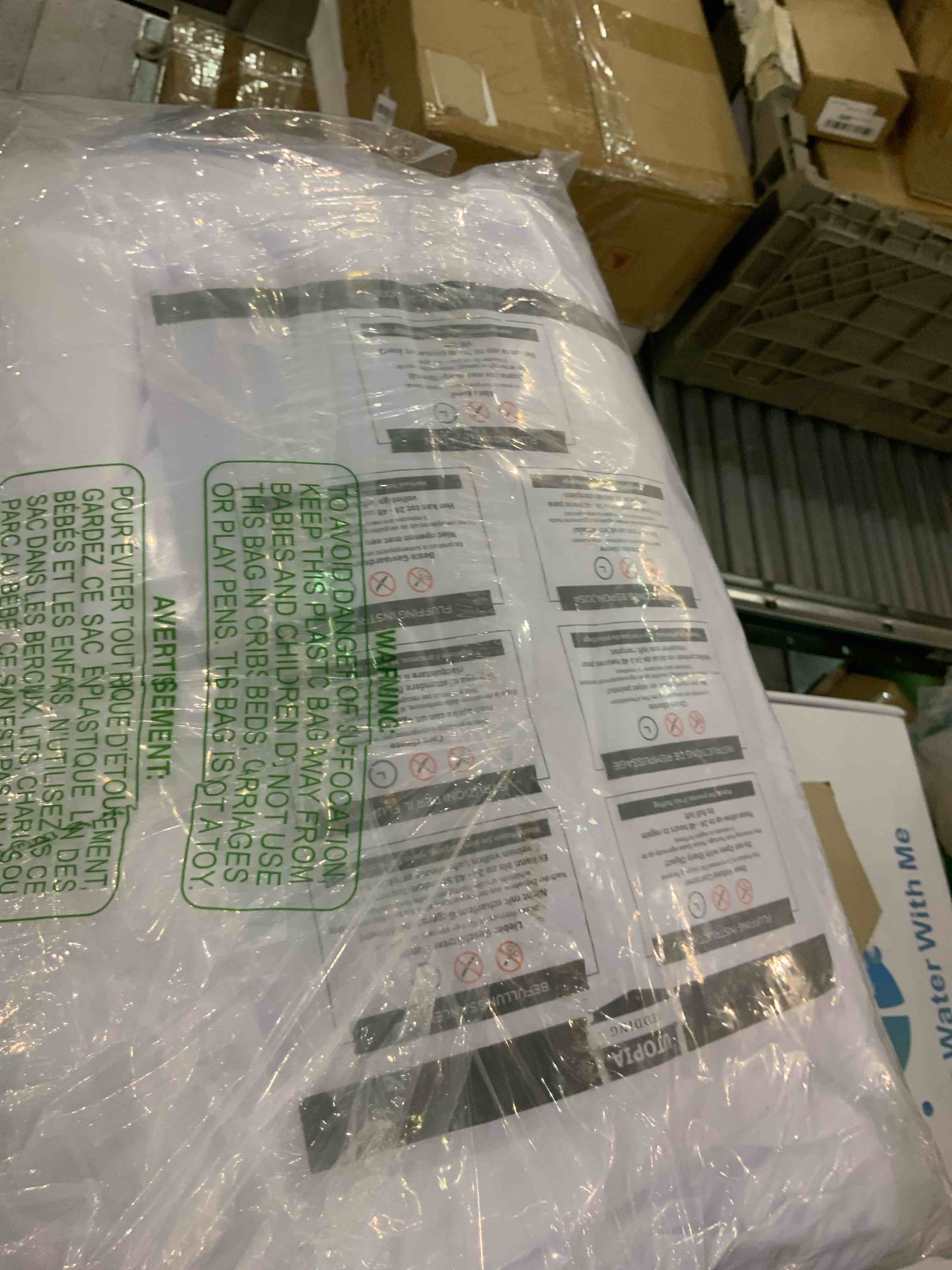 https://s3.amazonaws.com/lotting-images-prod/BargainHunt/EXS01331518_1712758848909.jpeg