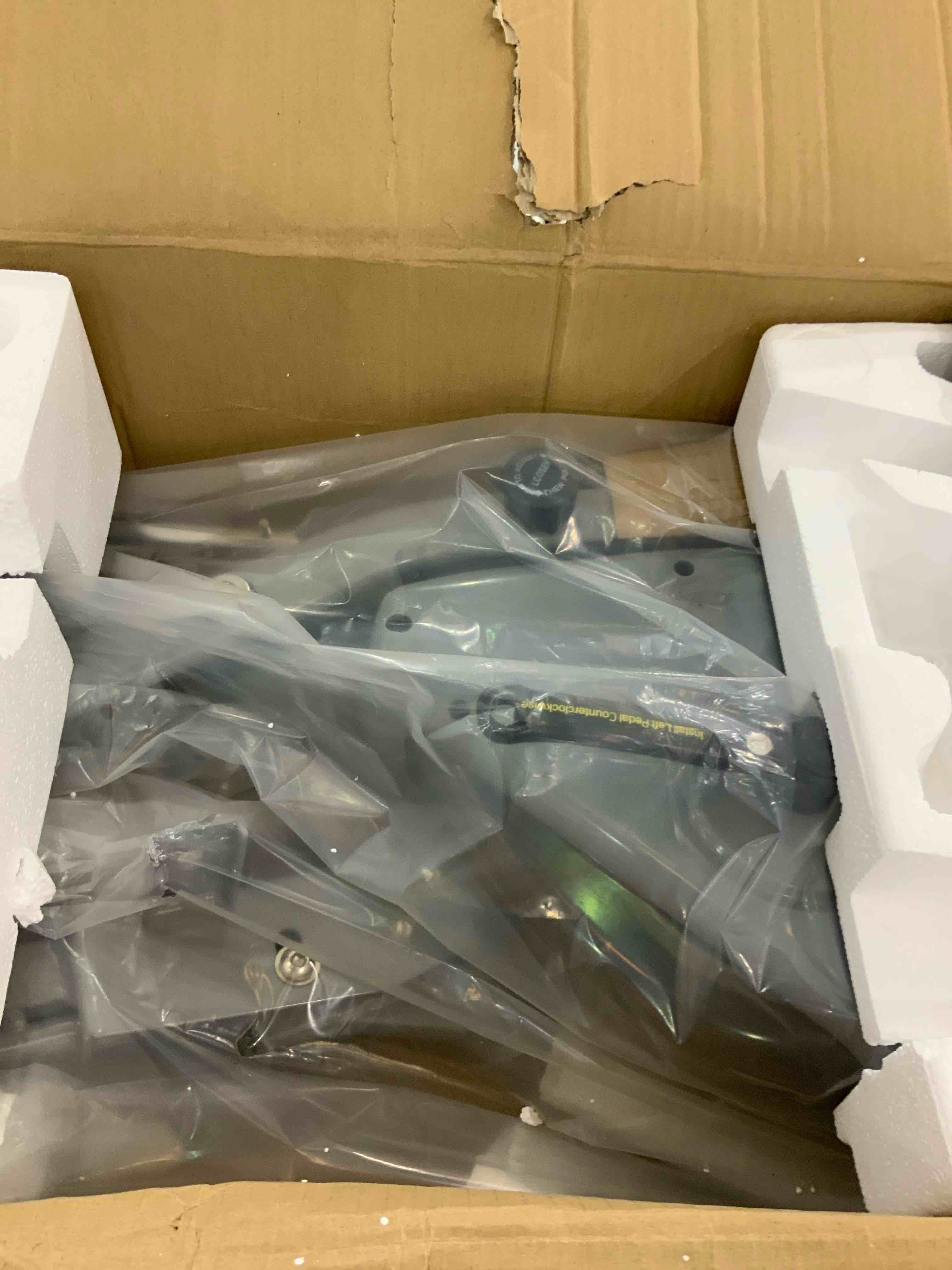 https://s3.amazonaws.com/lotting-images-prod/BargainHunt/EXS01331543_1713189847771.jpeg