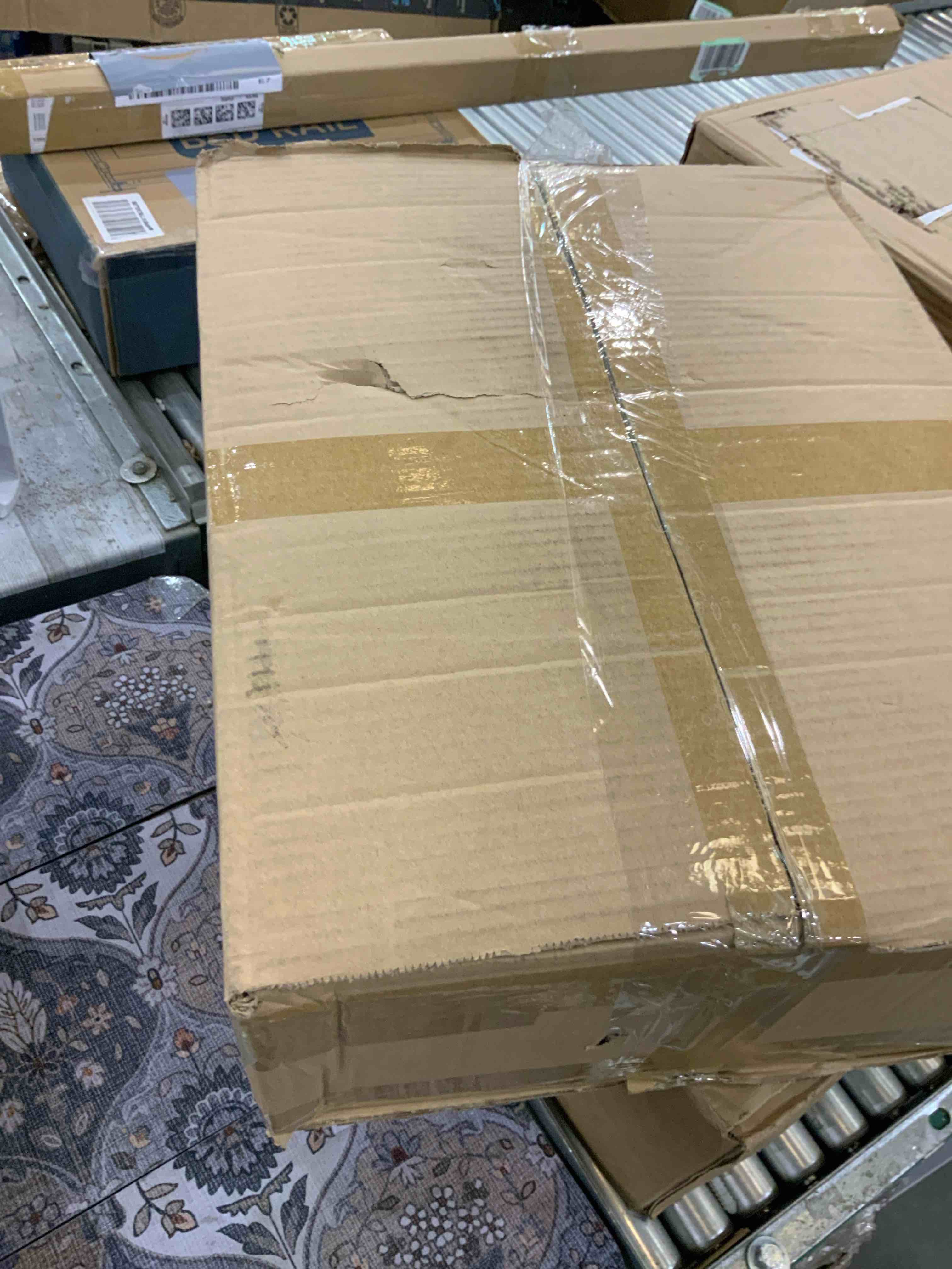 https://s3.amazonaws.com/lotting-images-prod/BargainHunt/EXS01331545_1713190357848.jpeg
