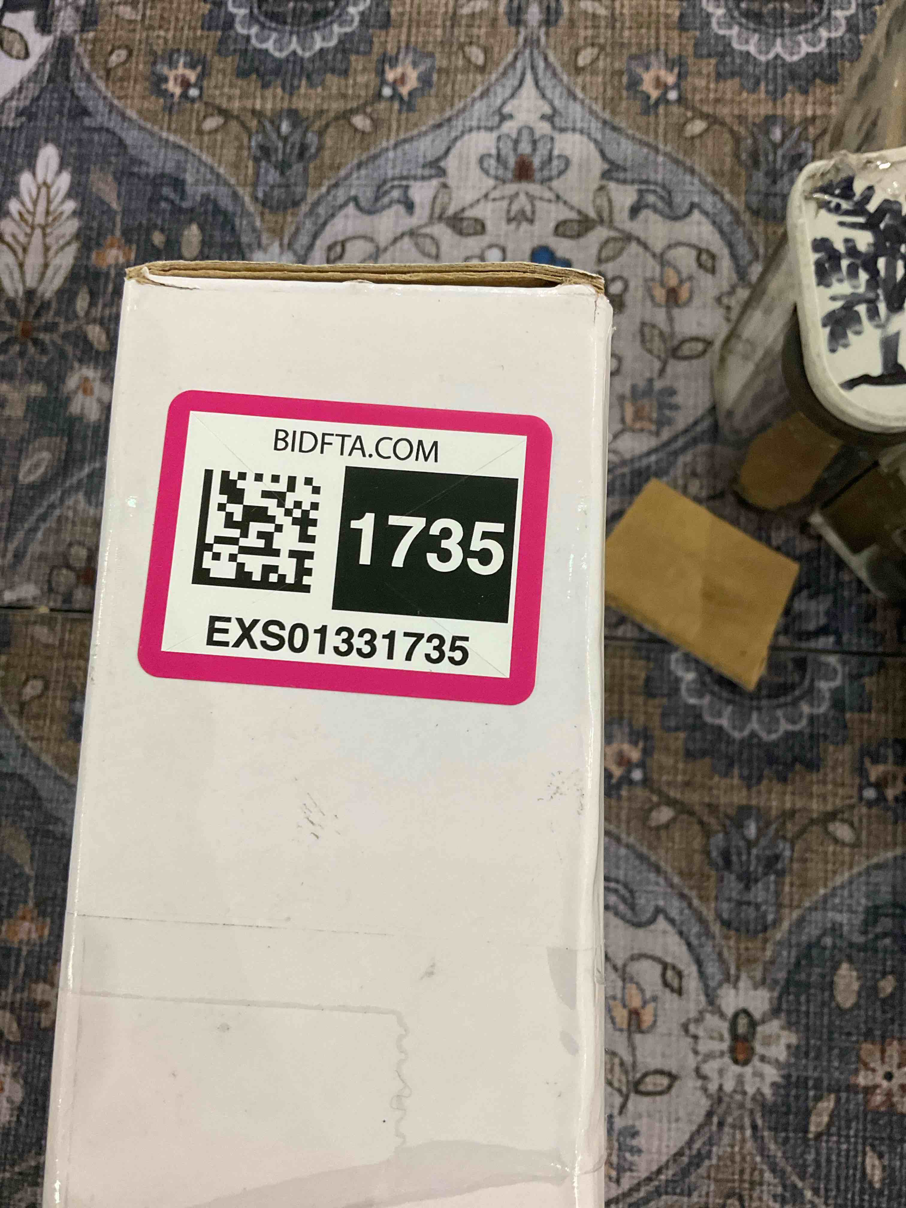 https://s3.amazonaws.com/lotting-images-prod/BargainHunt/EXS01331735_1713873569009.jpeg