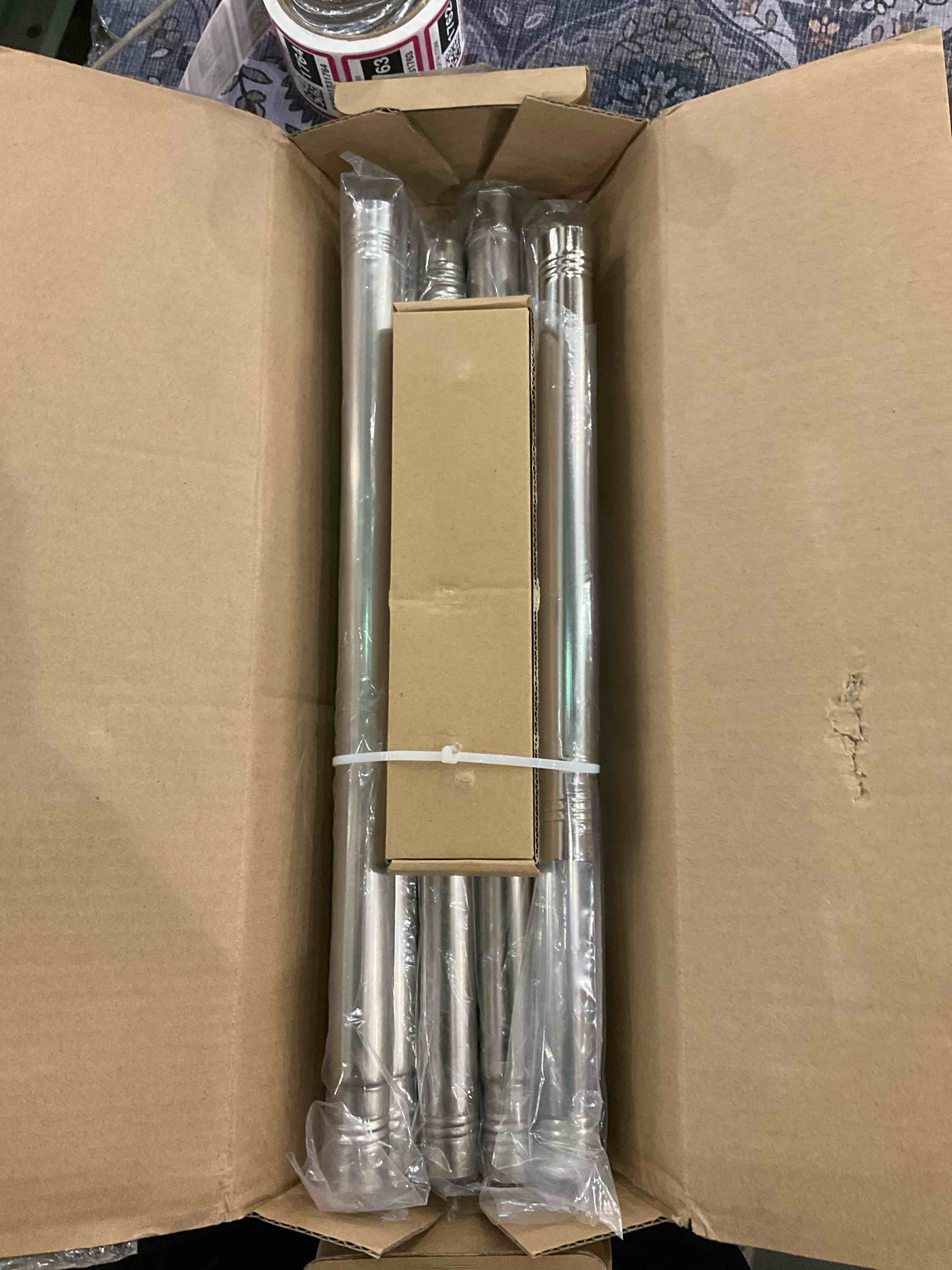 https://s3.amazonaws.com/lotting-images-prod/BargainHunt/EXS01331744_1713874489033.jpeg