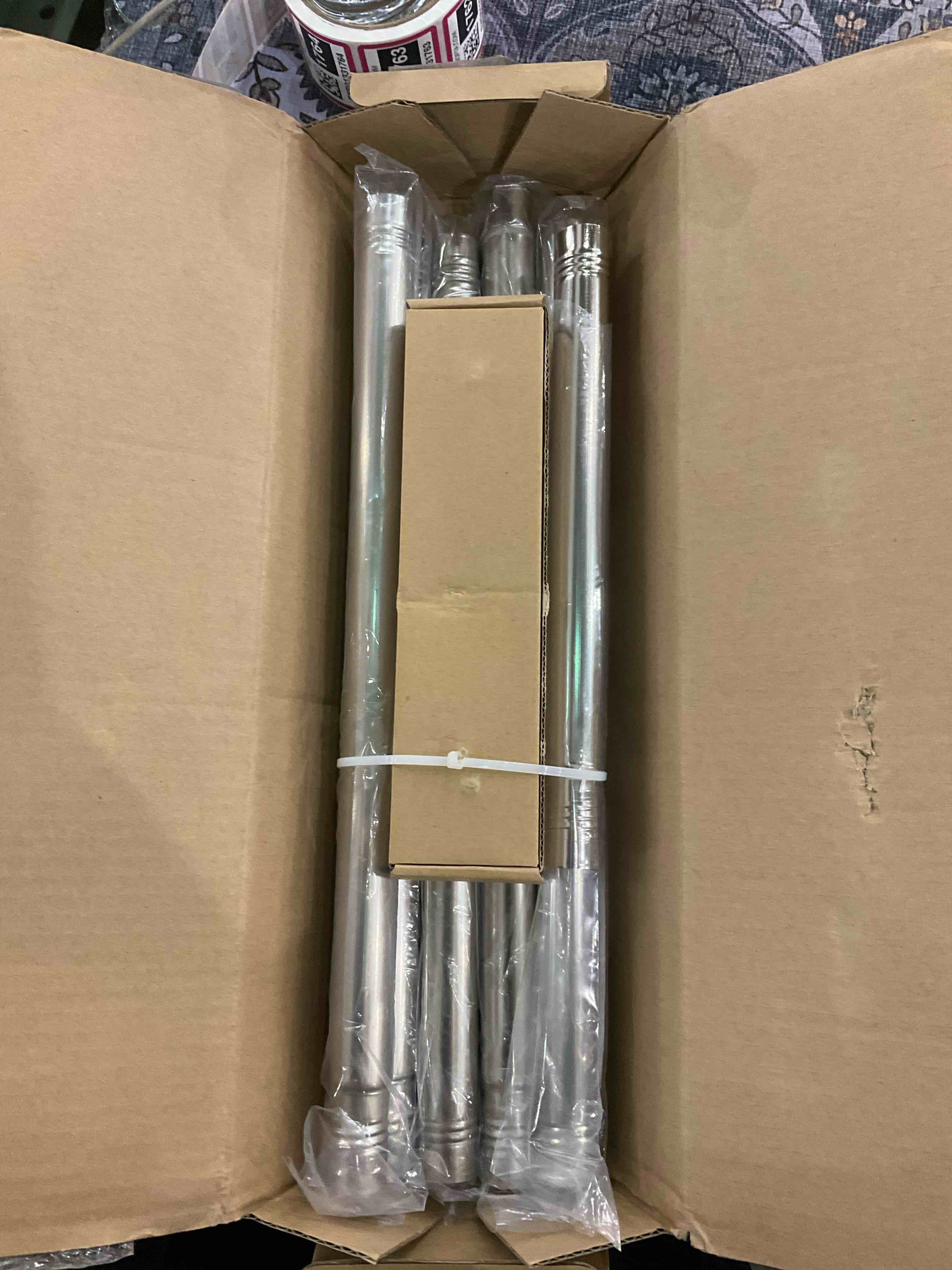 https://s3.amazonaws.com/lotting-images-prod/BargainHunt/EXS01331744_1713874490266.jpeg