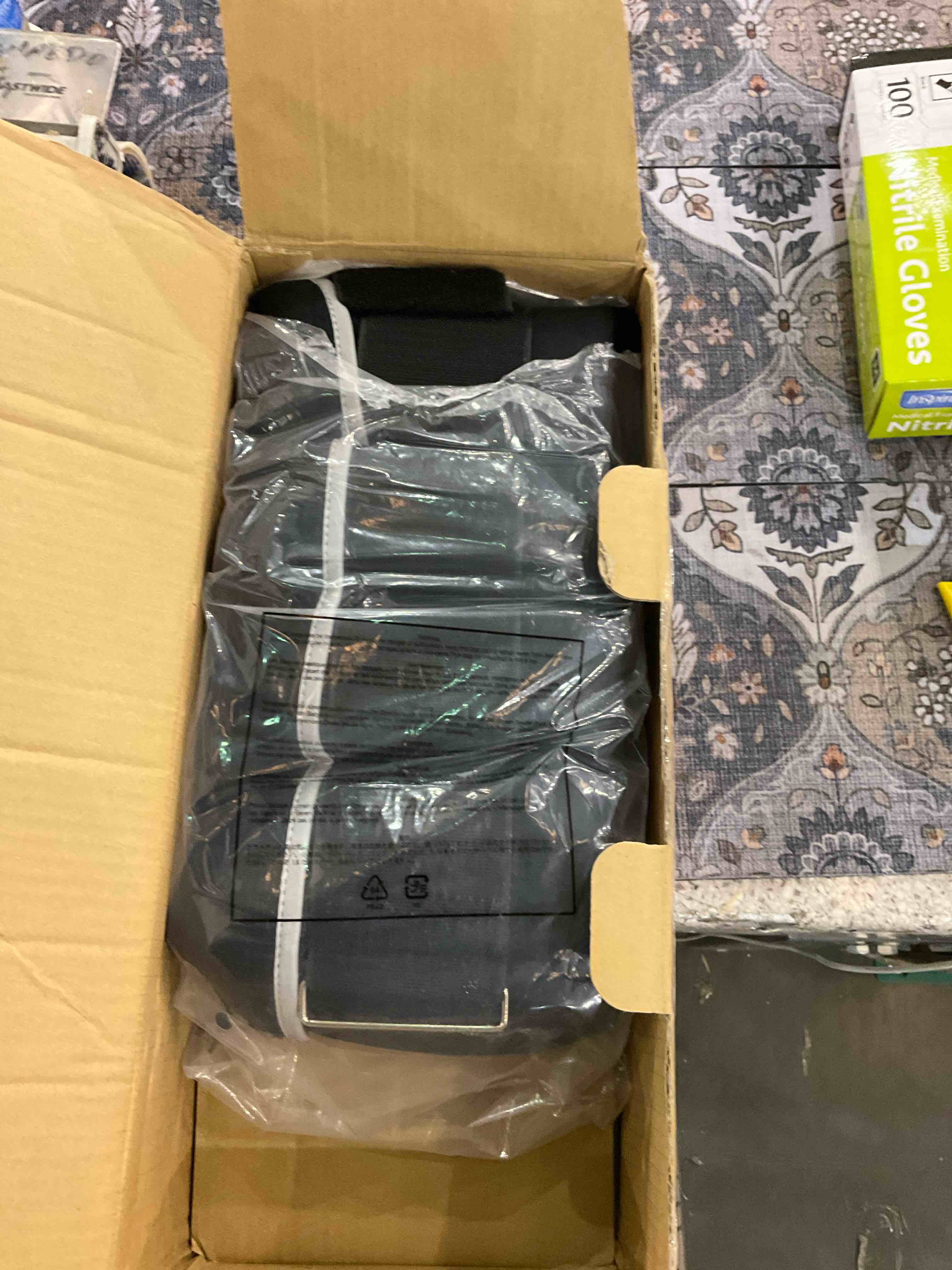 https://s3.amazonaws.com/lotting-images-prod/BargainHunt/EXS01331763_1713876209535.jpeg