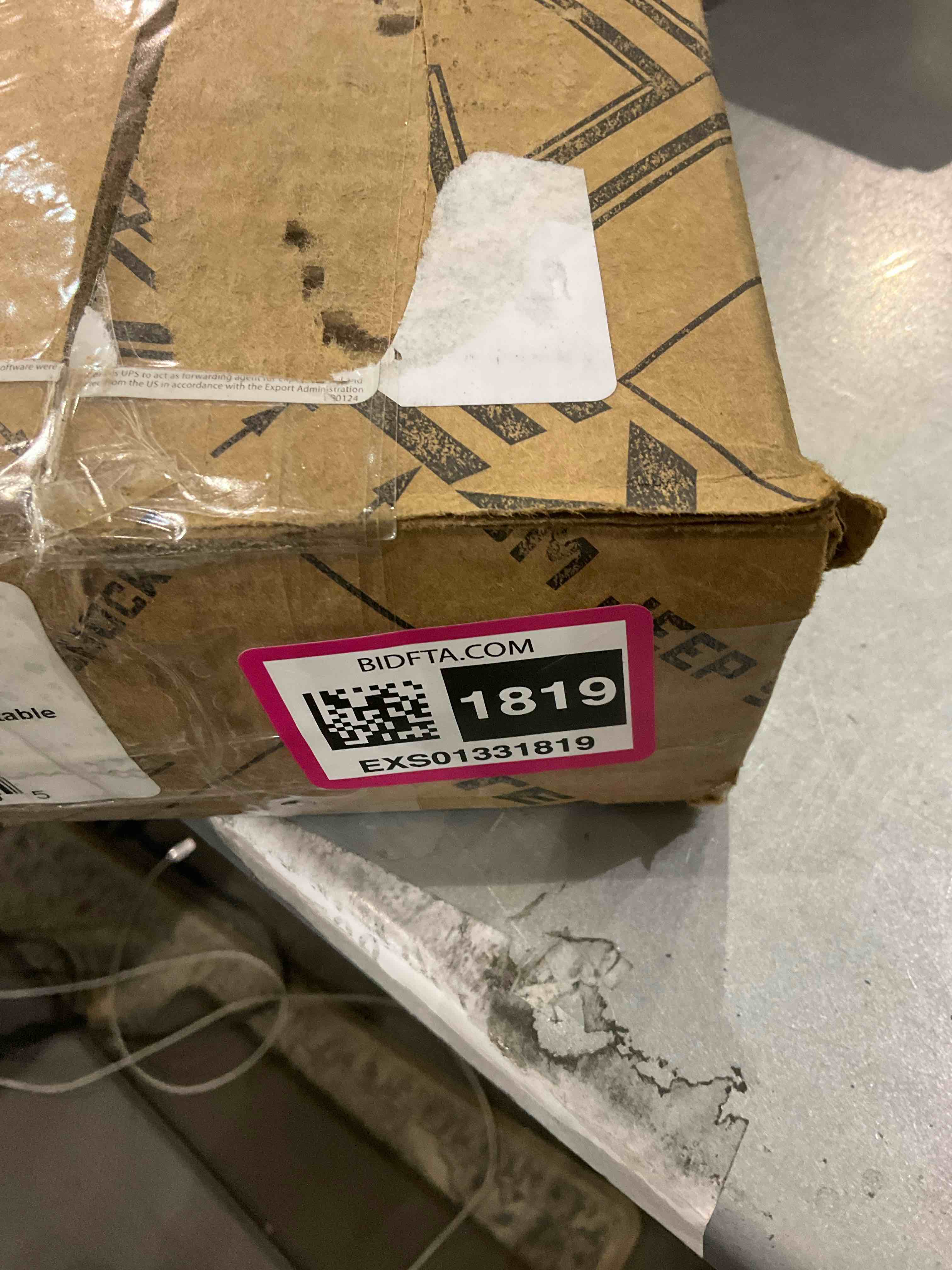 https://s3.amazonaws.com/lotting-images-prod/BargainHunt/EXS01331819_1715253330602.jpeg
