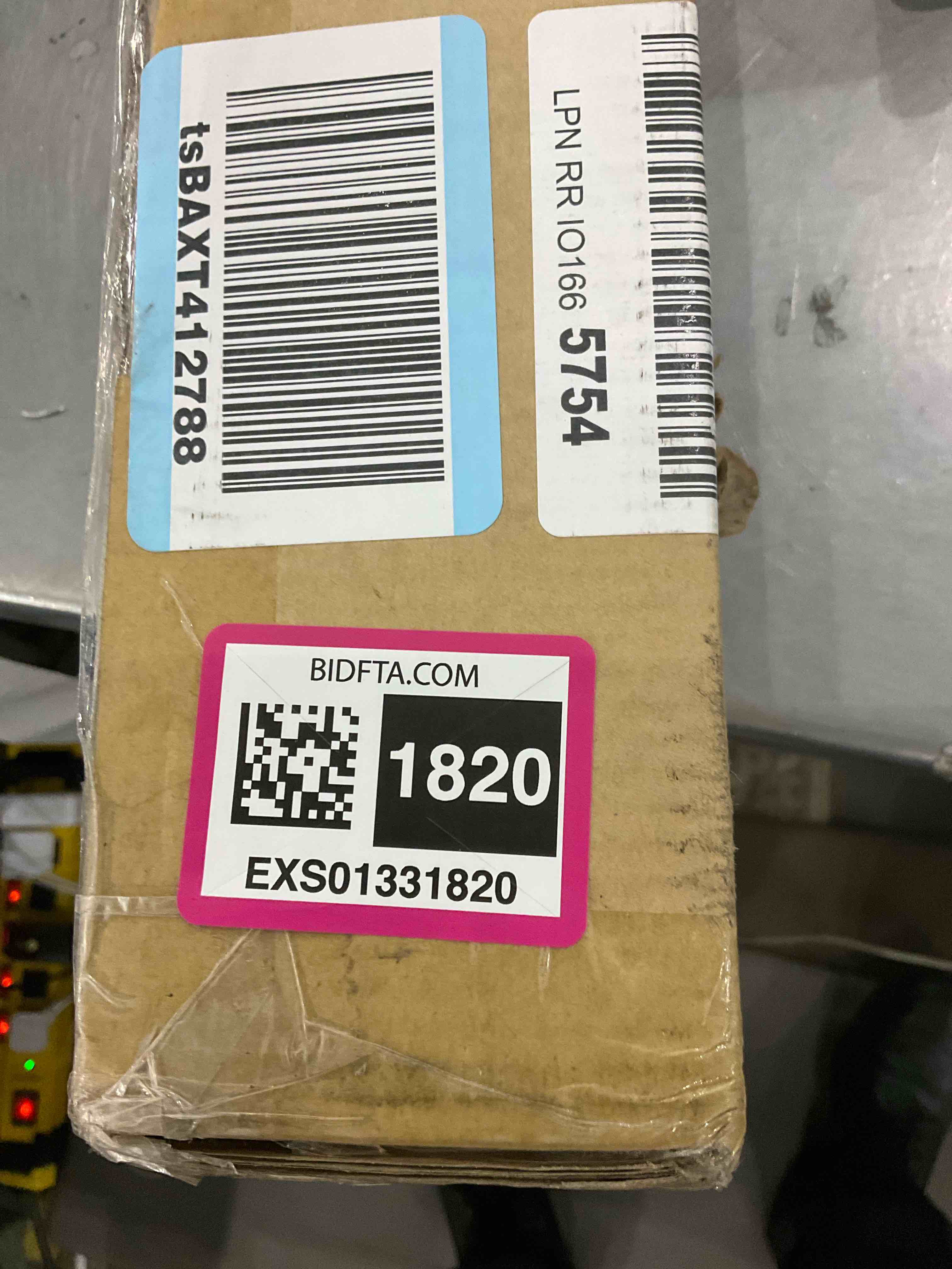 https://s3.amazonaws.com/lotting-images-prod/BargainHunt/EXS01331820_1715253414100.jpeg