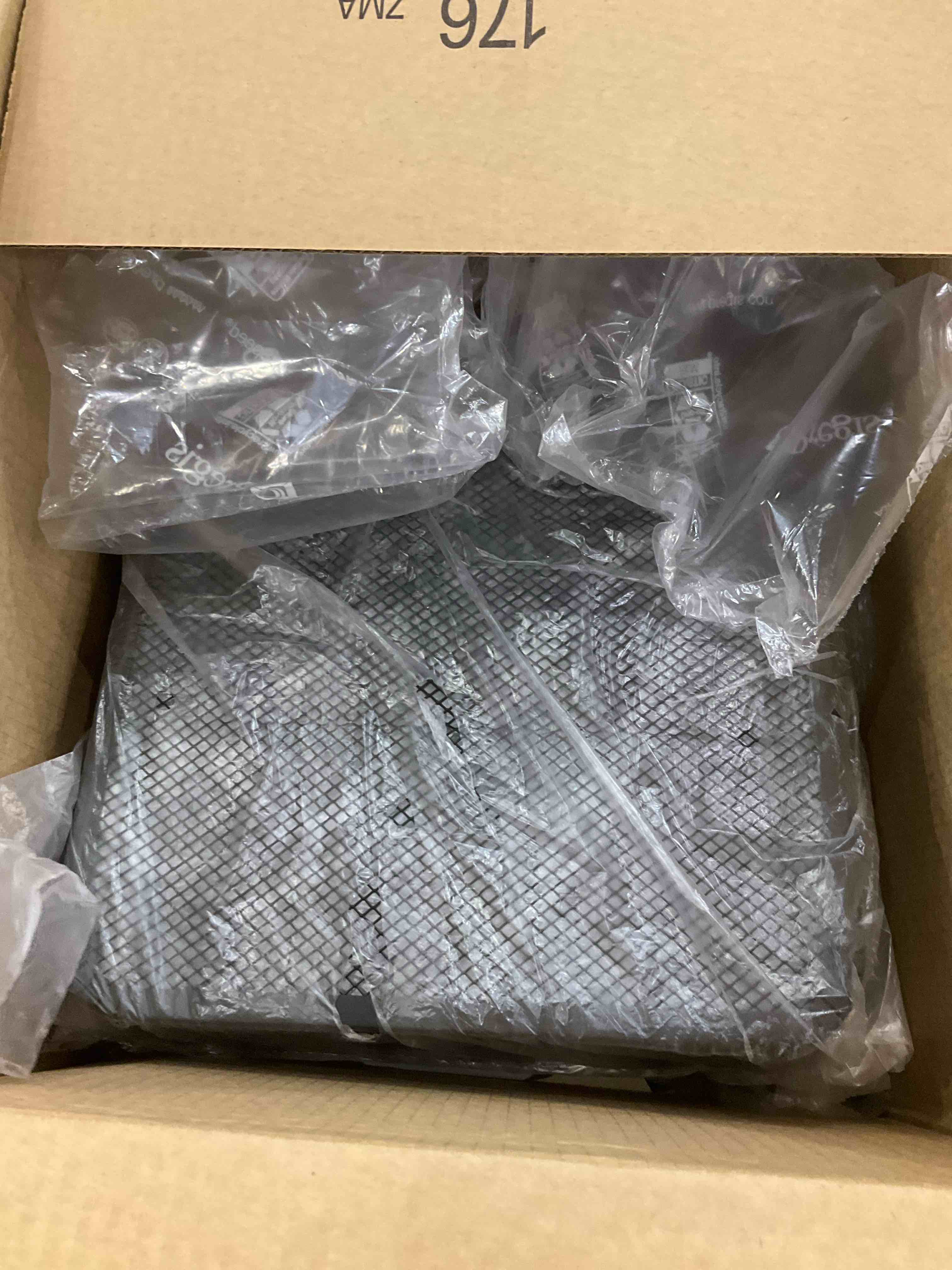 https://s3.amazonaws.com/lotting-images-prod/BargainHunt/EXS01331845_1715341839728.jpeg