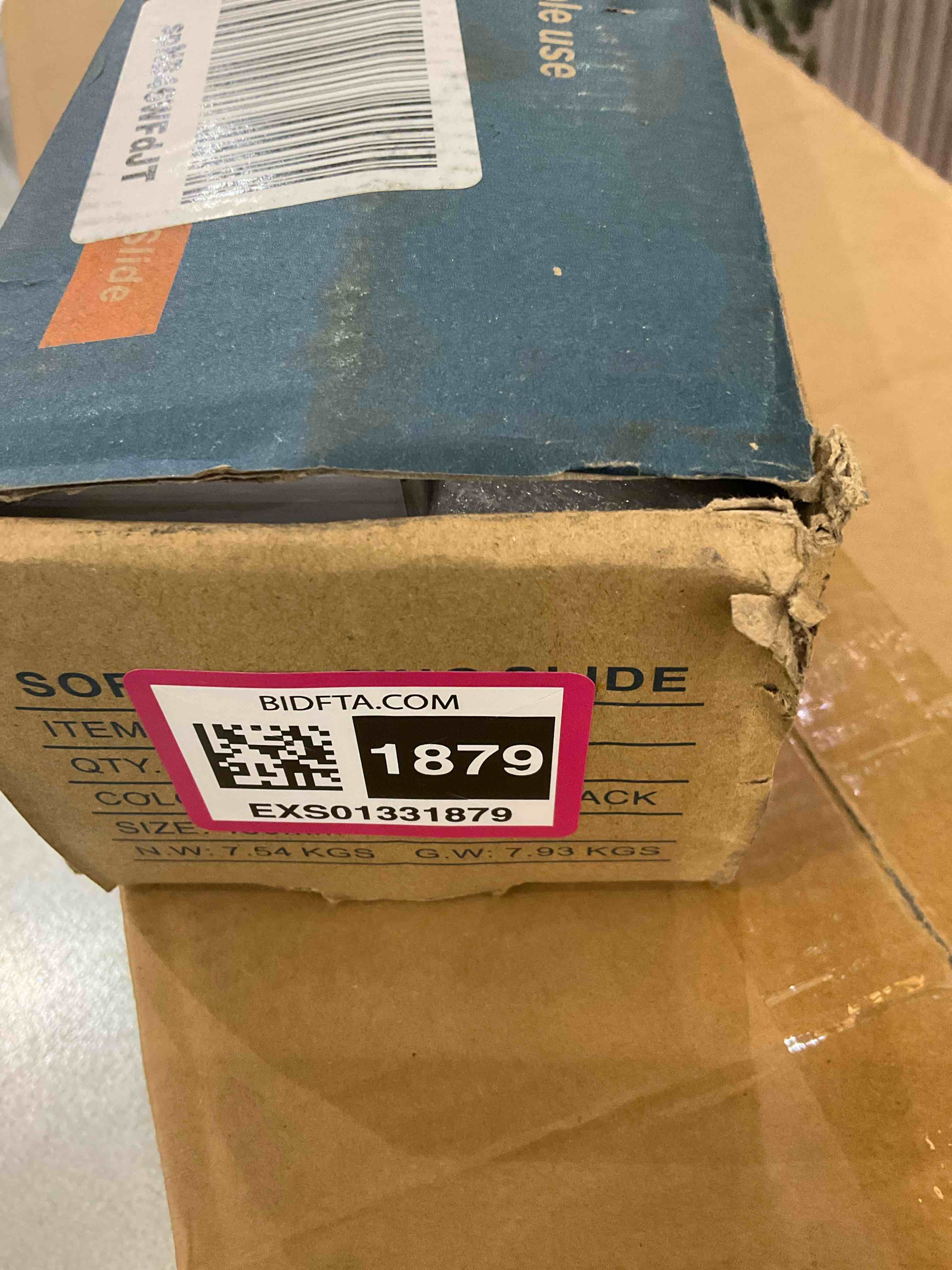 https://s3.amazonaws.com/lotting-images-prod/BargainHunt/EXS01331879_1715347365646.jpeg