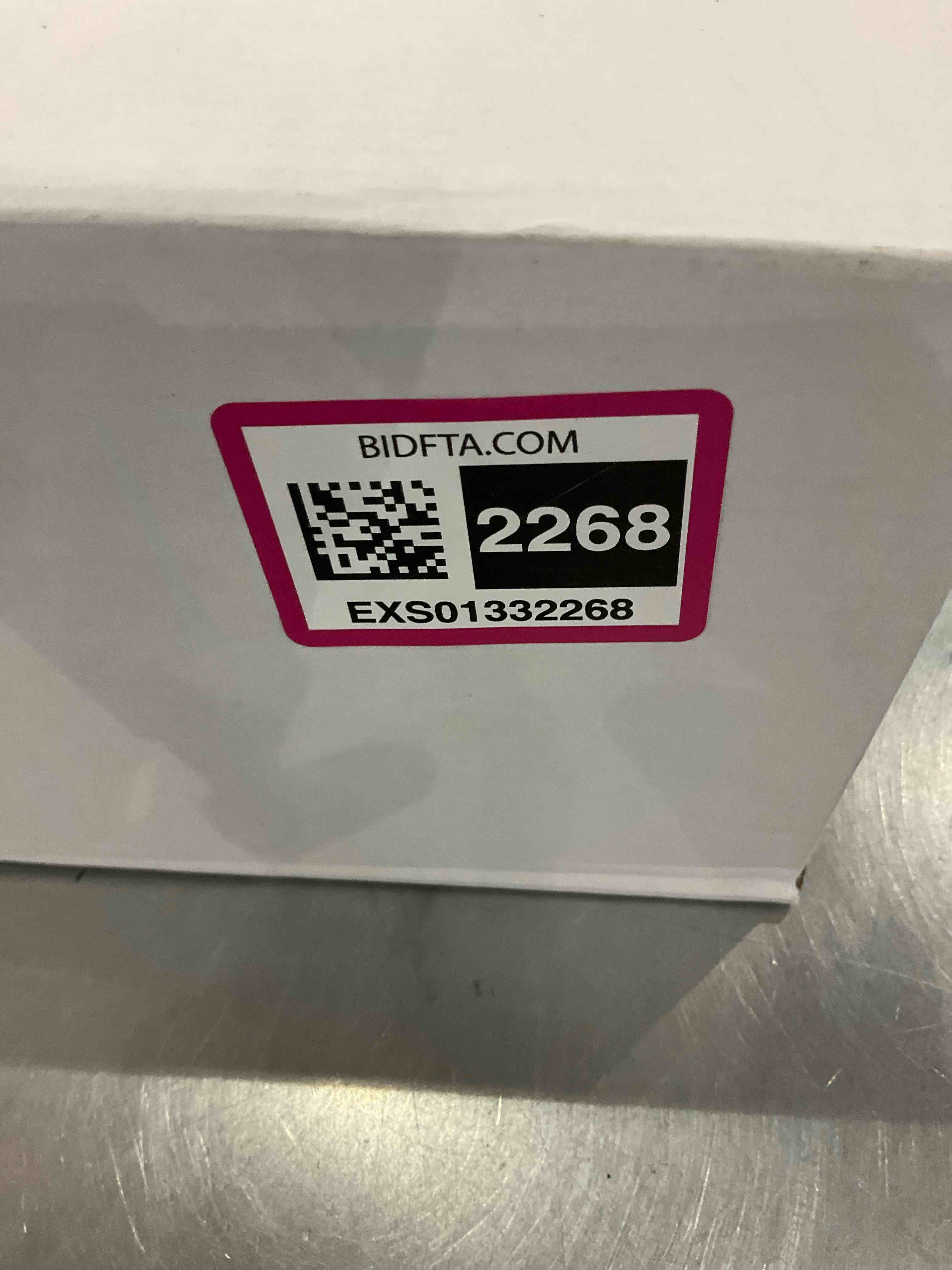 https://s3.amazonaws.com/lotting-images-prod/BargainHunt/EXS01332268_1713360970007.jpeg