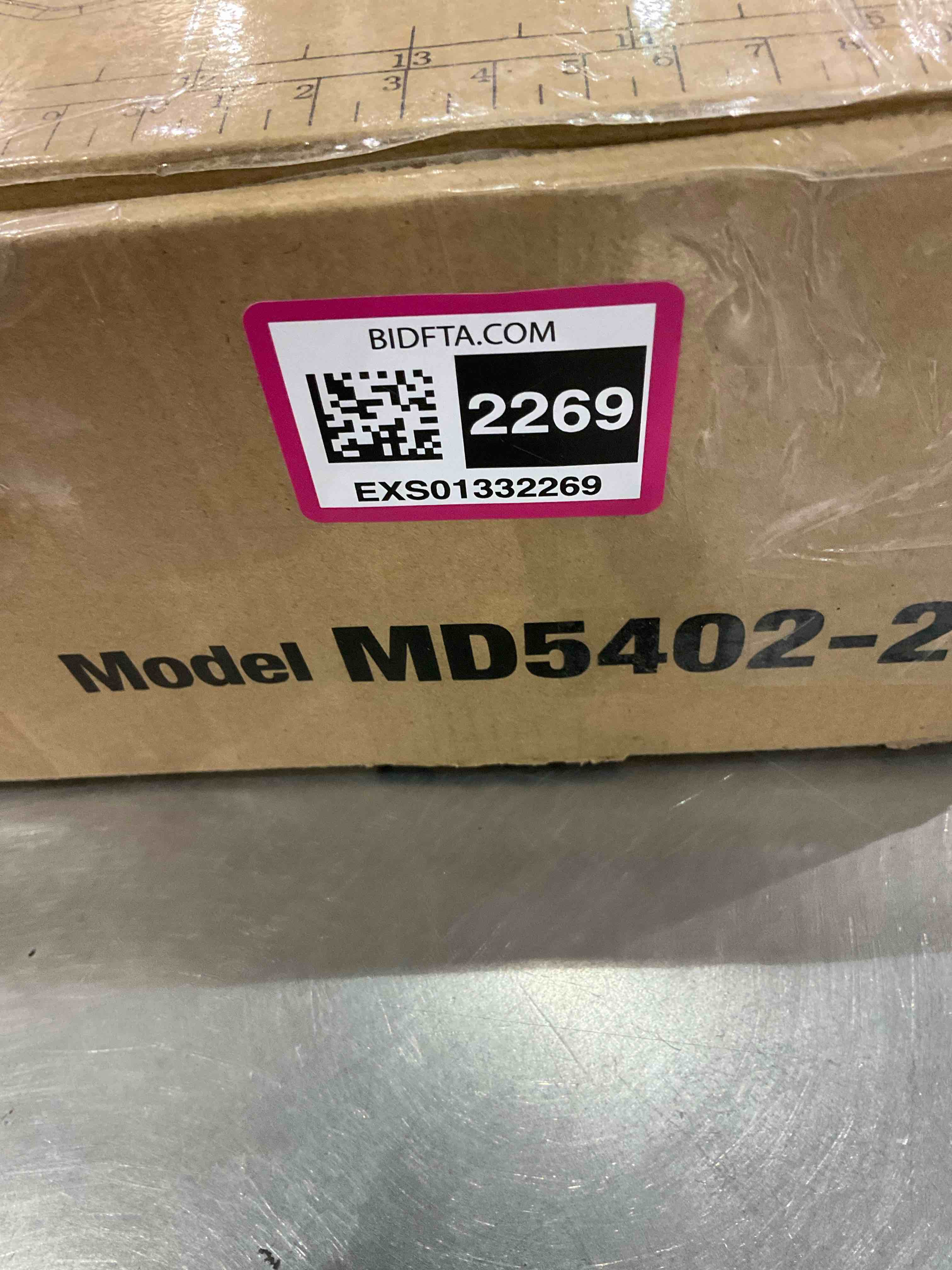 https://s3.amazonaws.com/lotting-images-prod/BargainHunt/EXS01332269_1713361060364.jpeg
