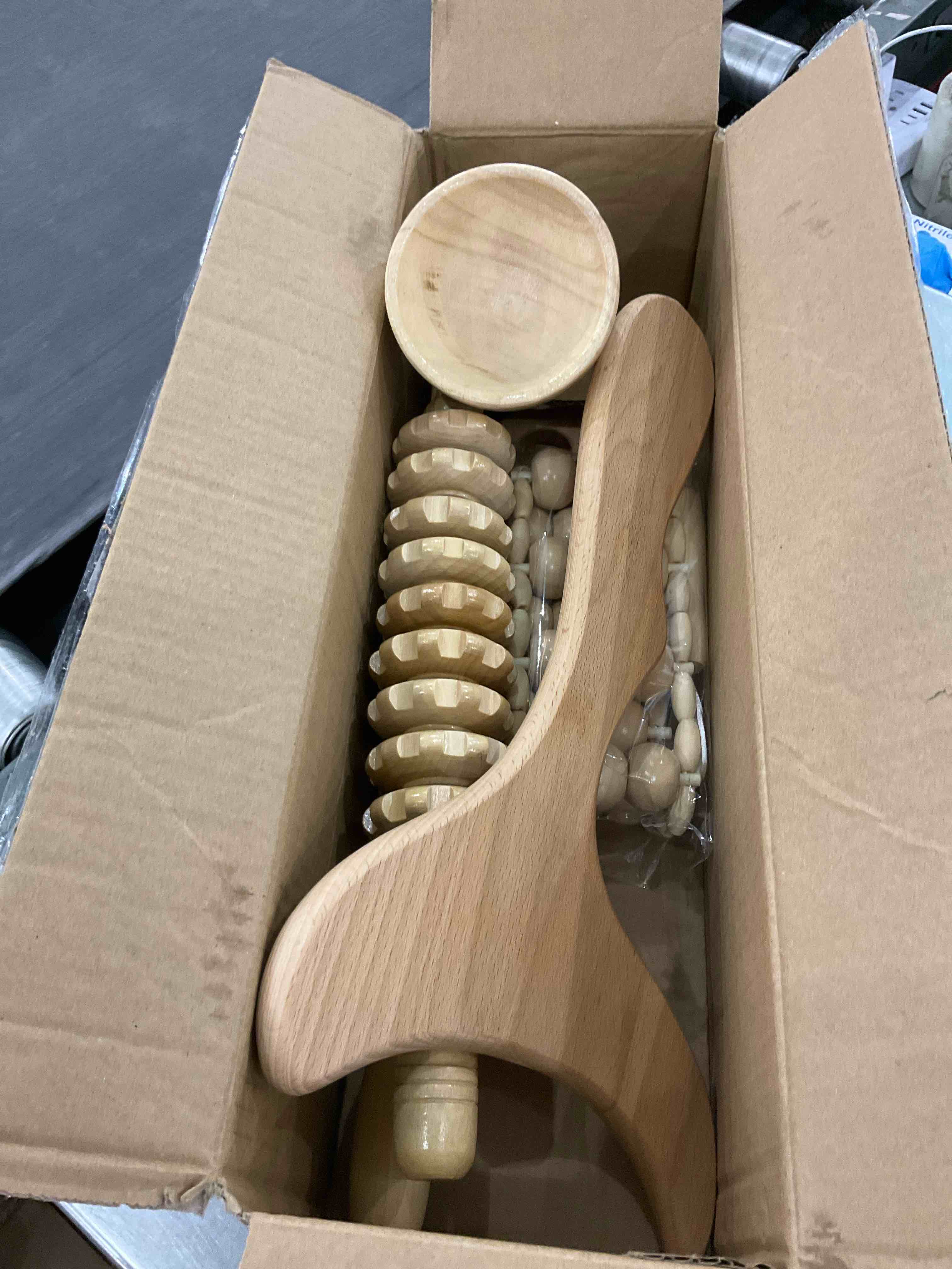 https://s3.amazonaws.com/lotting-images-prod/BargainHunt/EXS01332273_1713361728004.jpeg