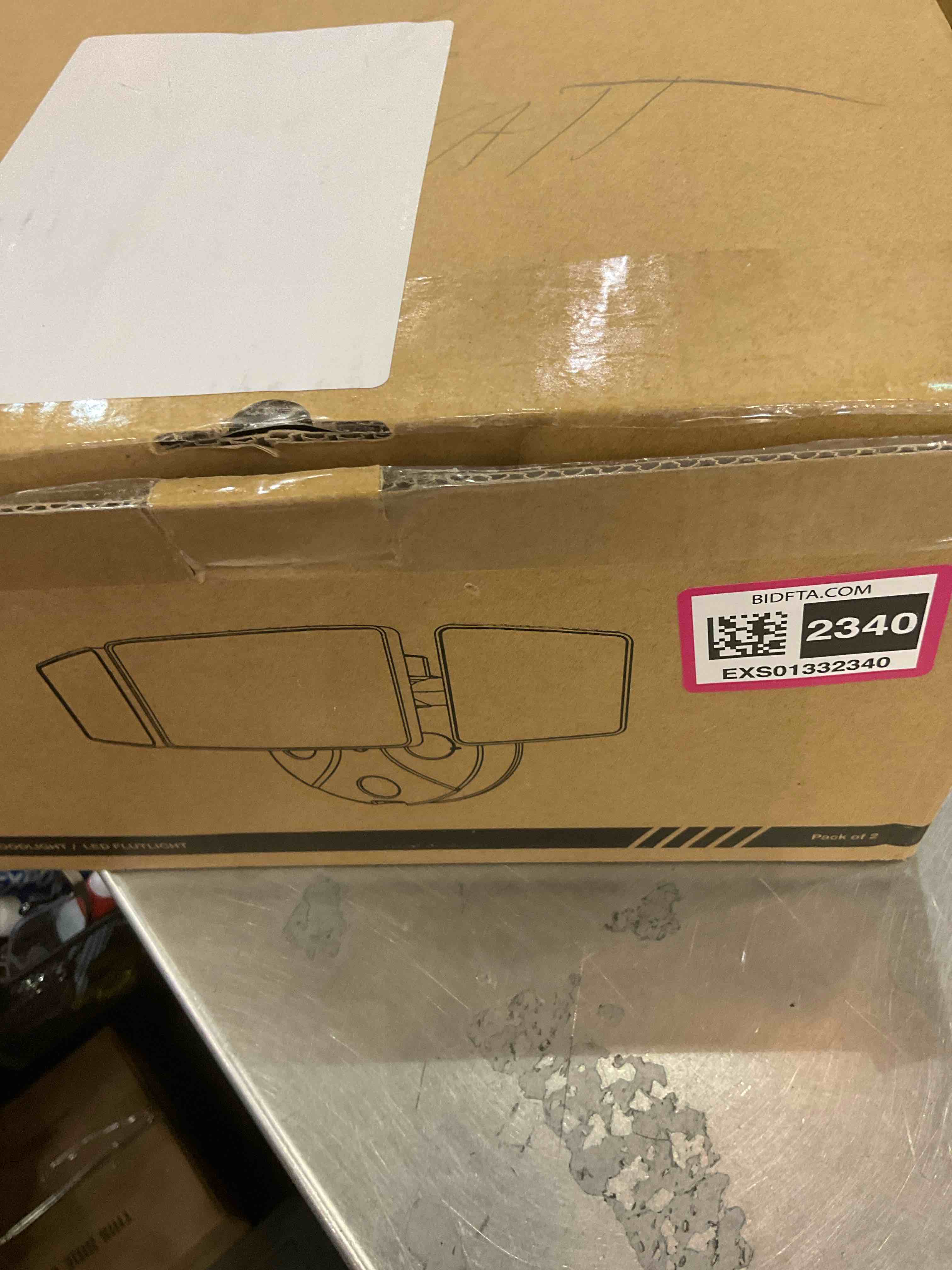 https://s3.amazonaws.com/lotting-images-prod/BargainHunt/EXS01332340_1713375362520.jpeg