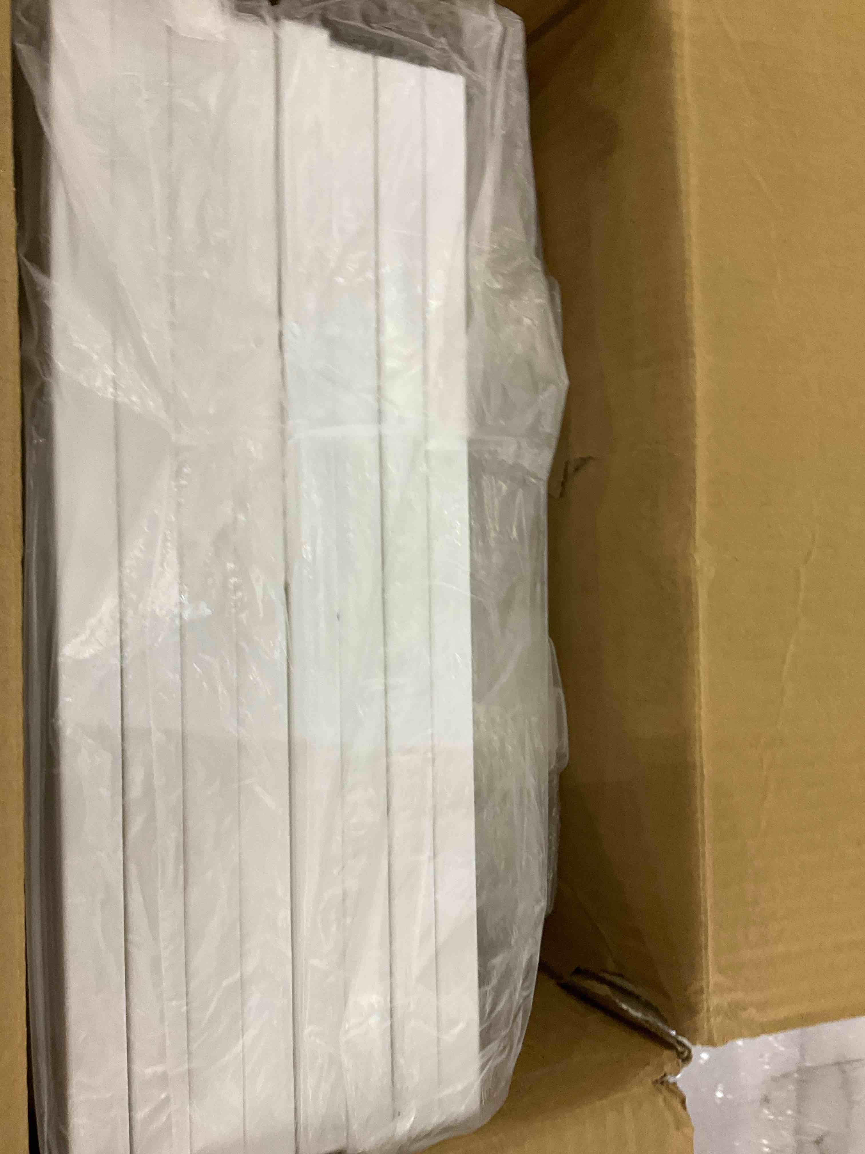 https://s3.amazonaws.com/lotting-images-prod/BargainHunt/EXS01332515_1712676876131.jpeg