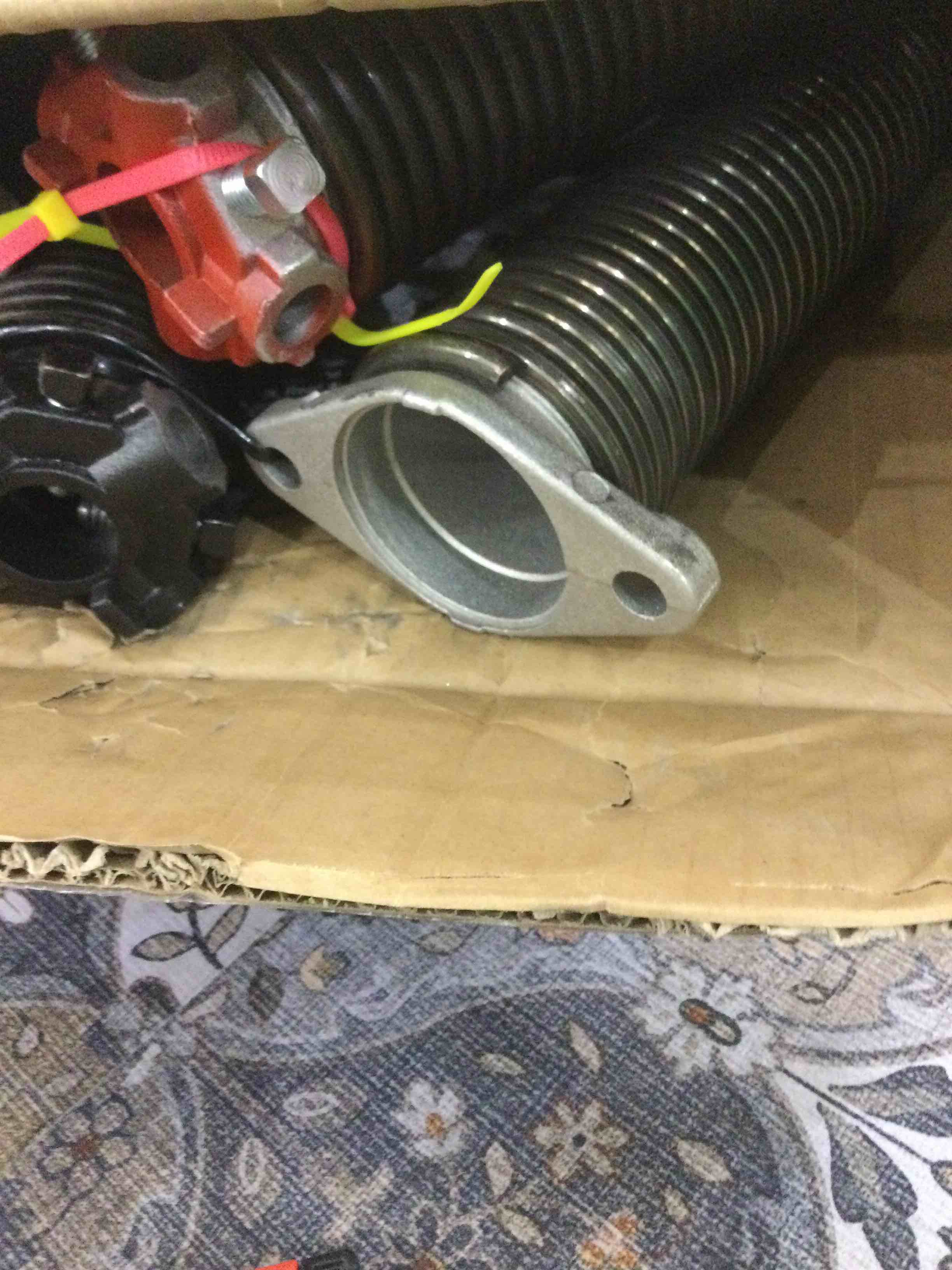 https://s3.amazonaws.com/lotting-images-prod/BargainHunt/EXS01332925_1713286307944.jpeg