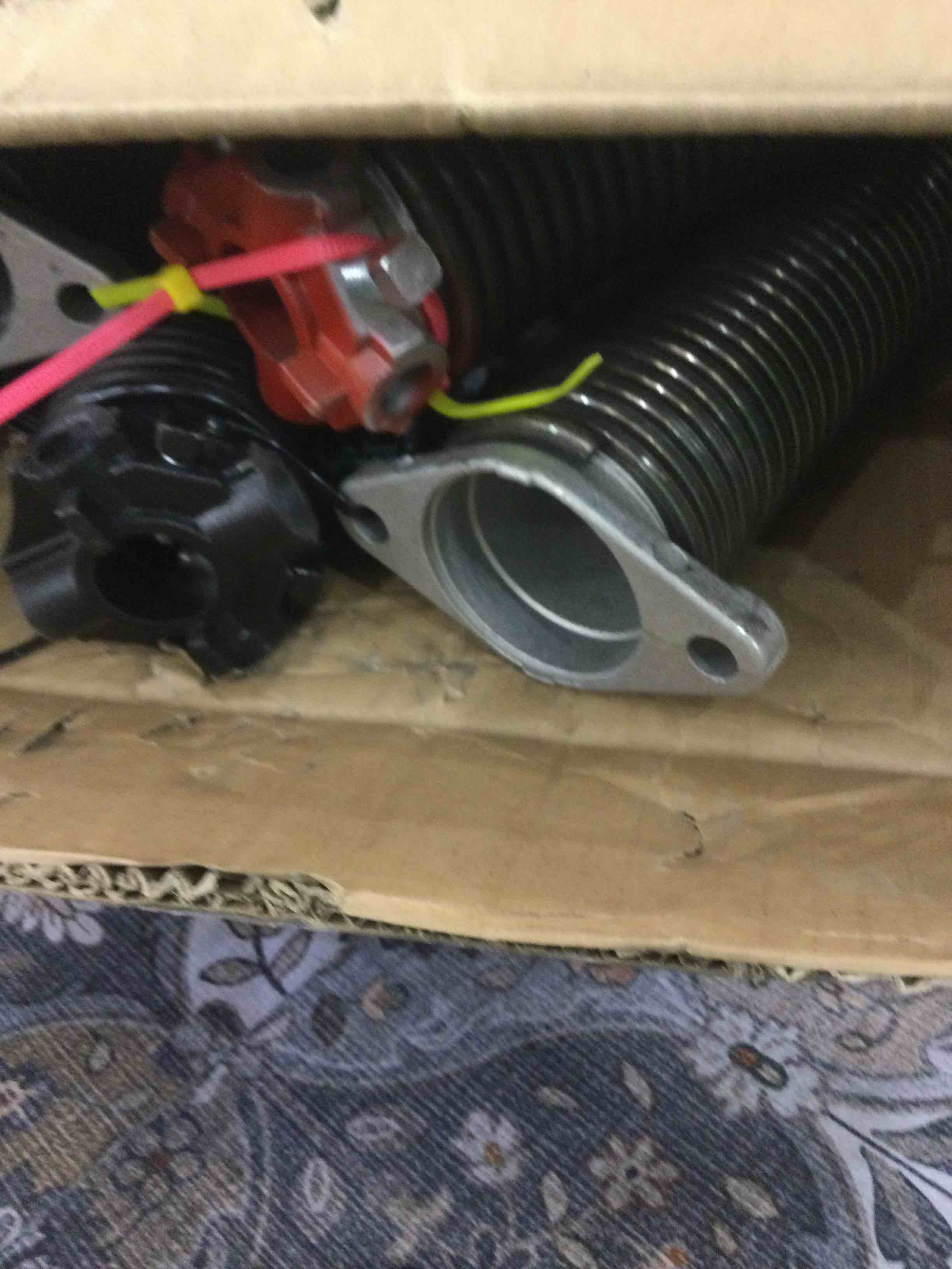 https://s3.amazonaws.com/lotting-images-prod/BargainHunt/EXS01332925_1713286309477.jpeg