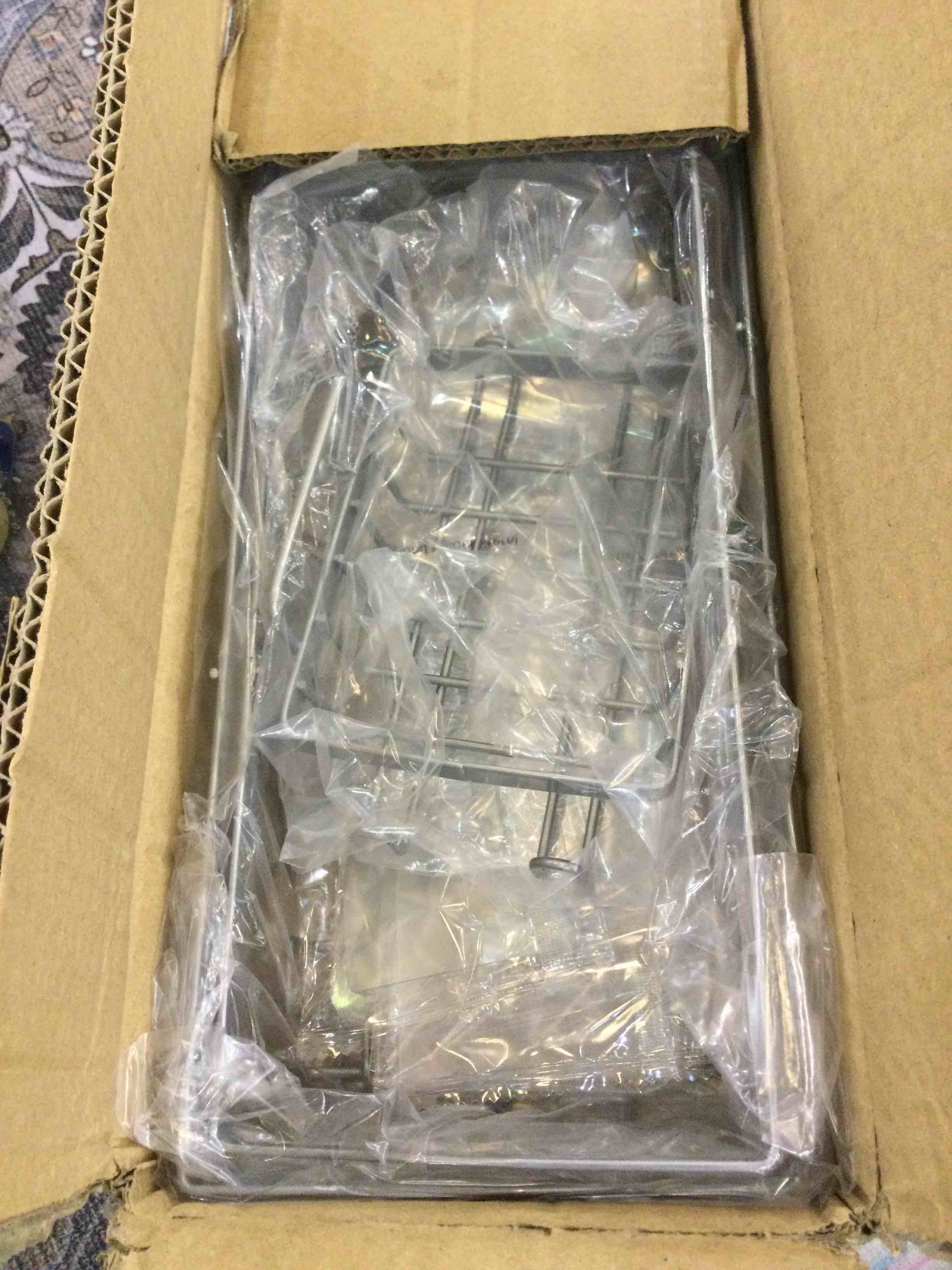 https://s3.amazonaws.com/lotting-images-prod/BargainHunt/EXS01332964_1713291876462.jpeg