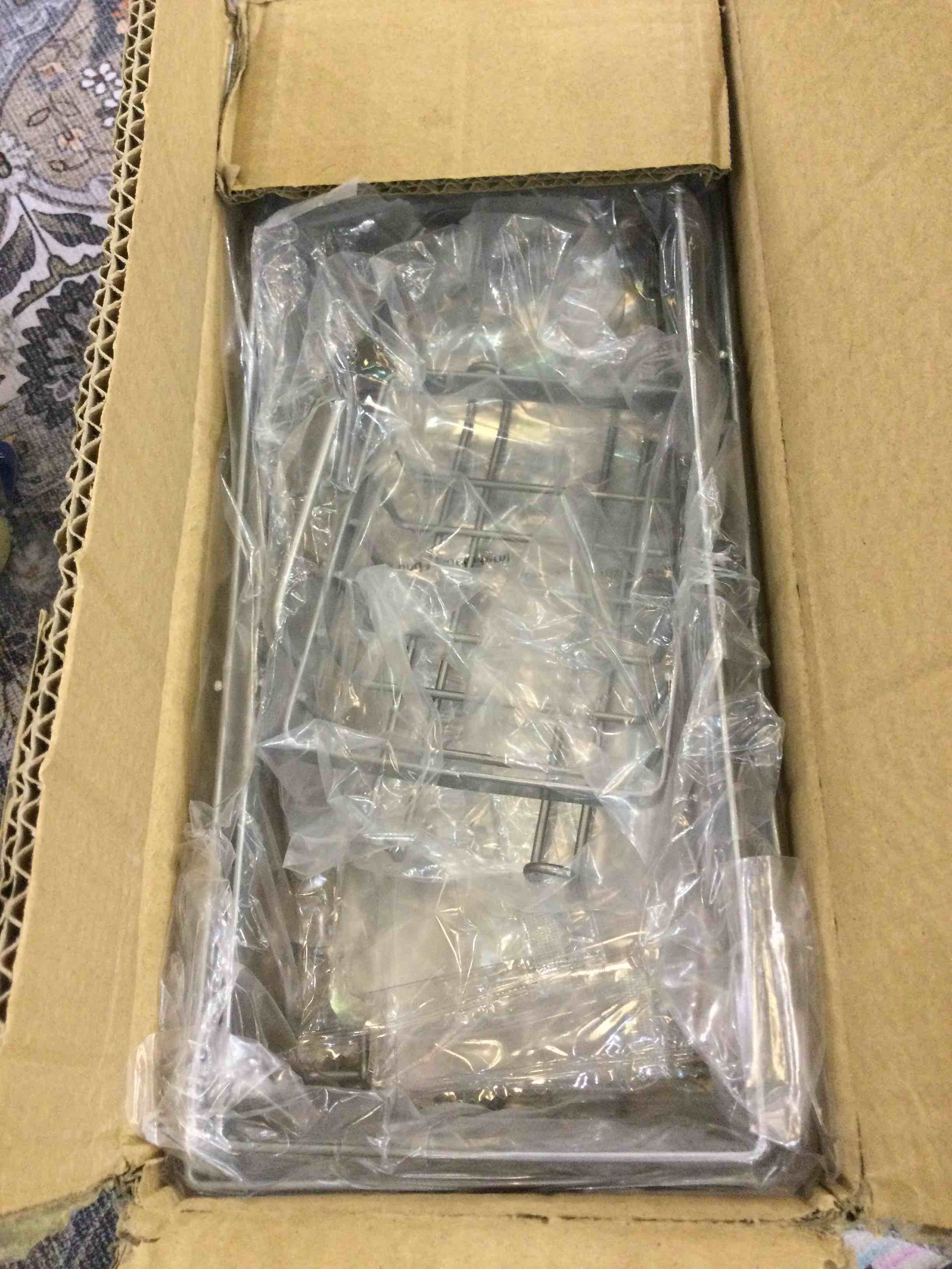 https://s3.amazonaws.com/lotting-images-prod/BargainHunt/EXS01332964_1713291877631.jpeg