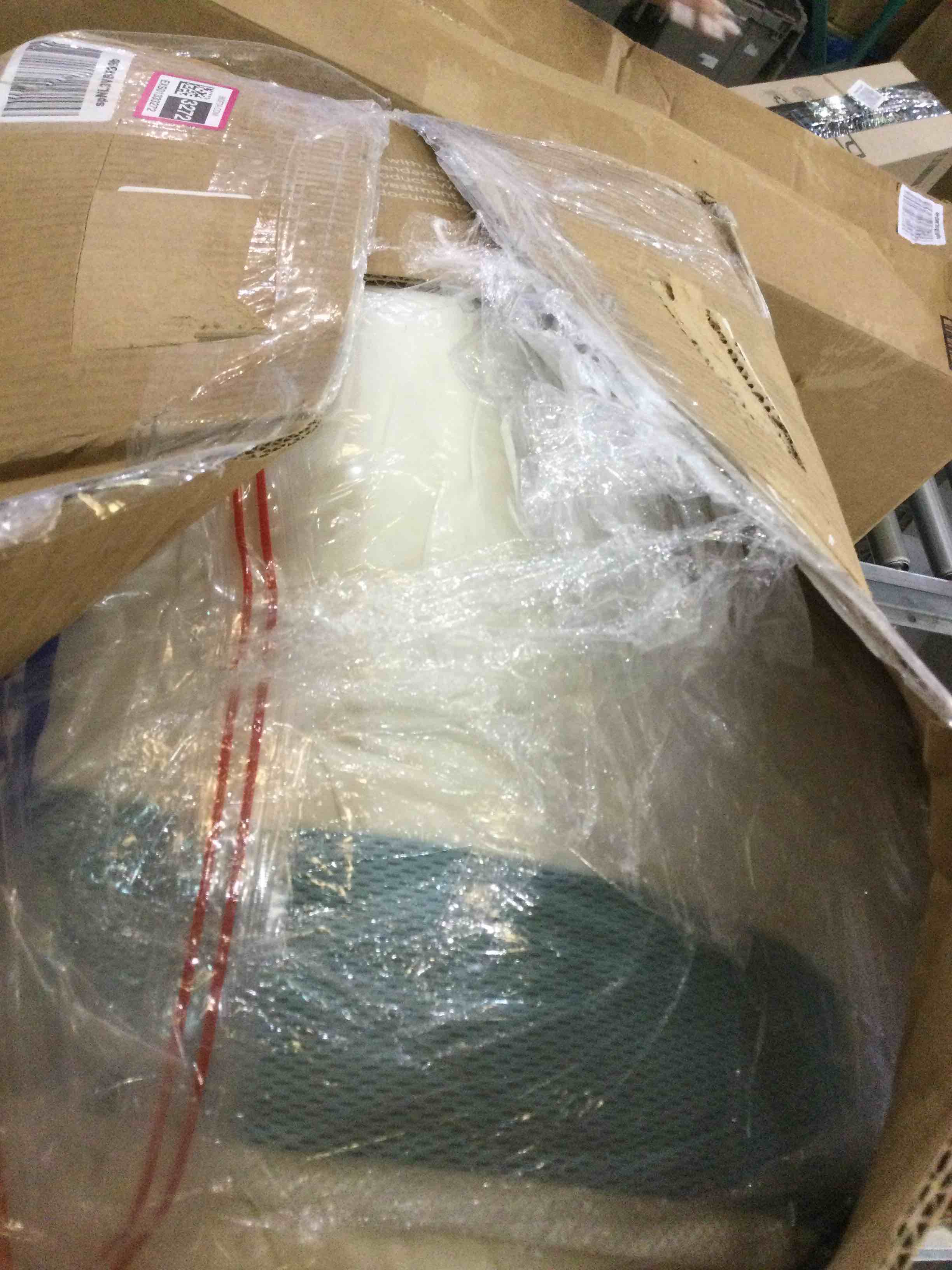 https://s3.amazonaws.com/lotting-images-prod/BargainHunt/EXS01333272_1714150267947.jpeg