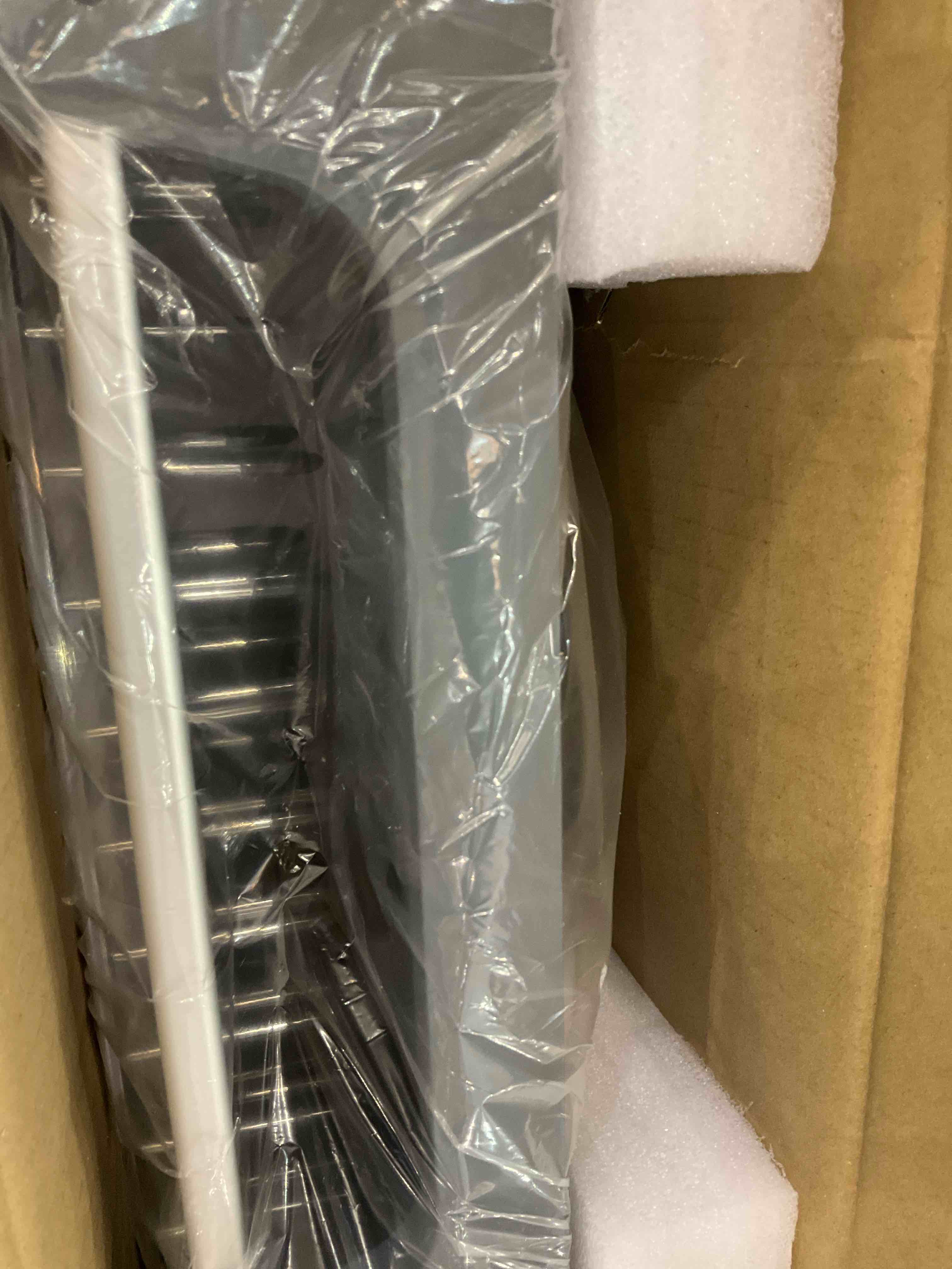 https://s3.amazonaws.com/lotting-images-prod/BargainHunt/EXS01333534_1712760063600.jpeg