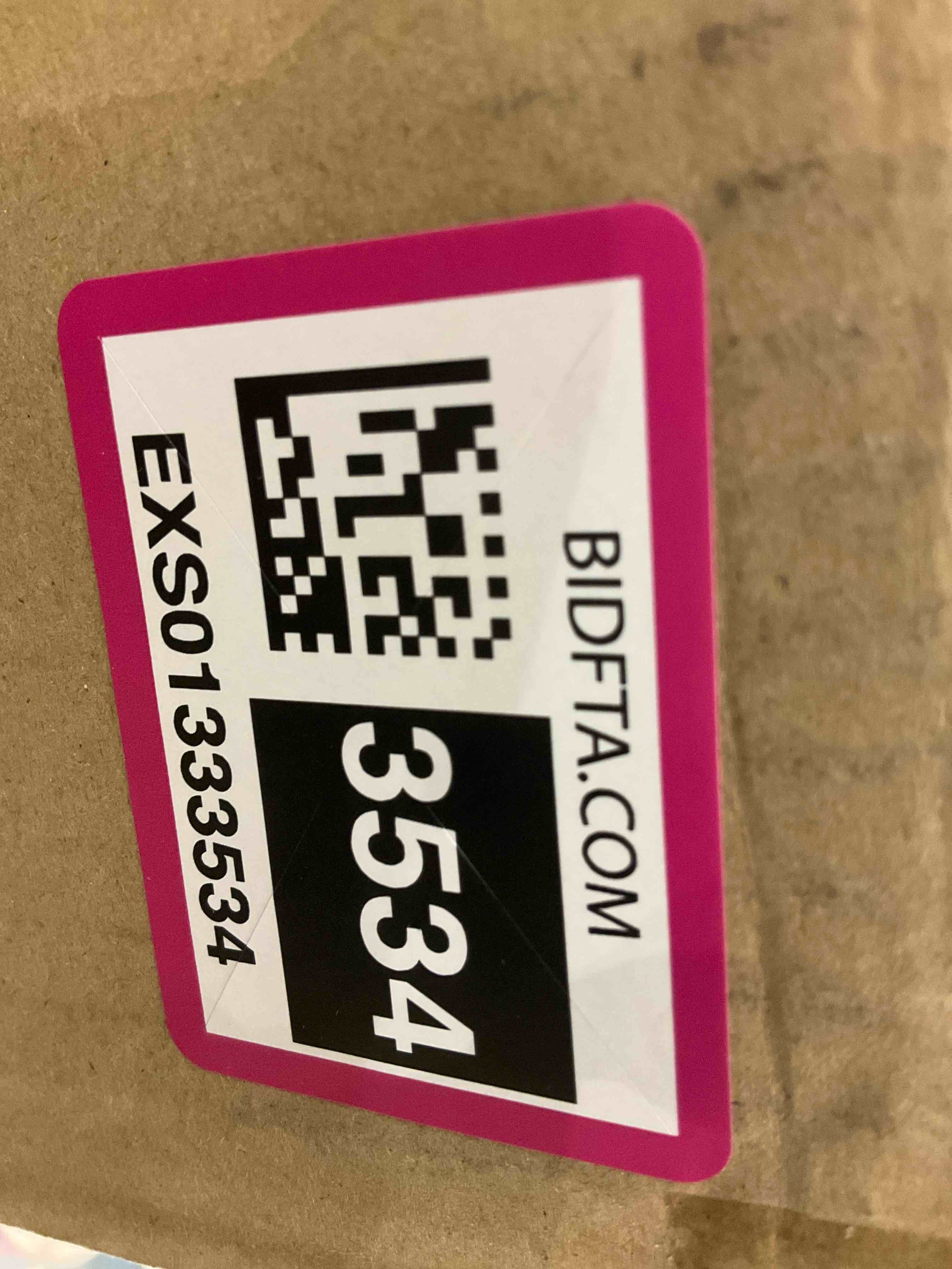 https://s3.amazonaws.com/lotting-images-prod/BargainHunt/EXS01333534_1712760088717.jpeg