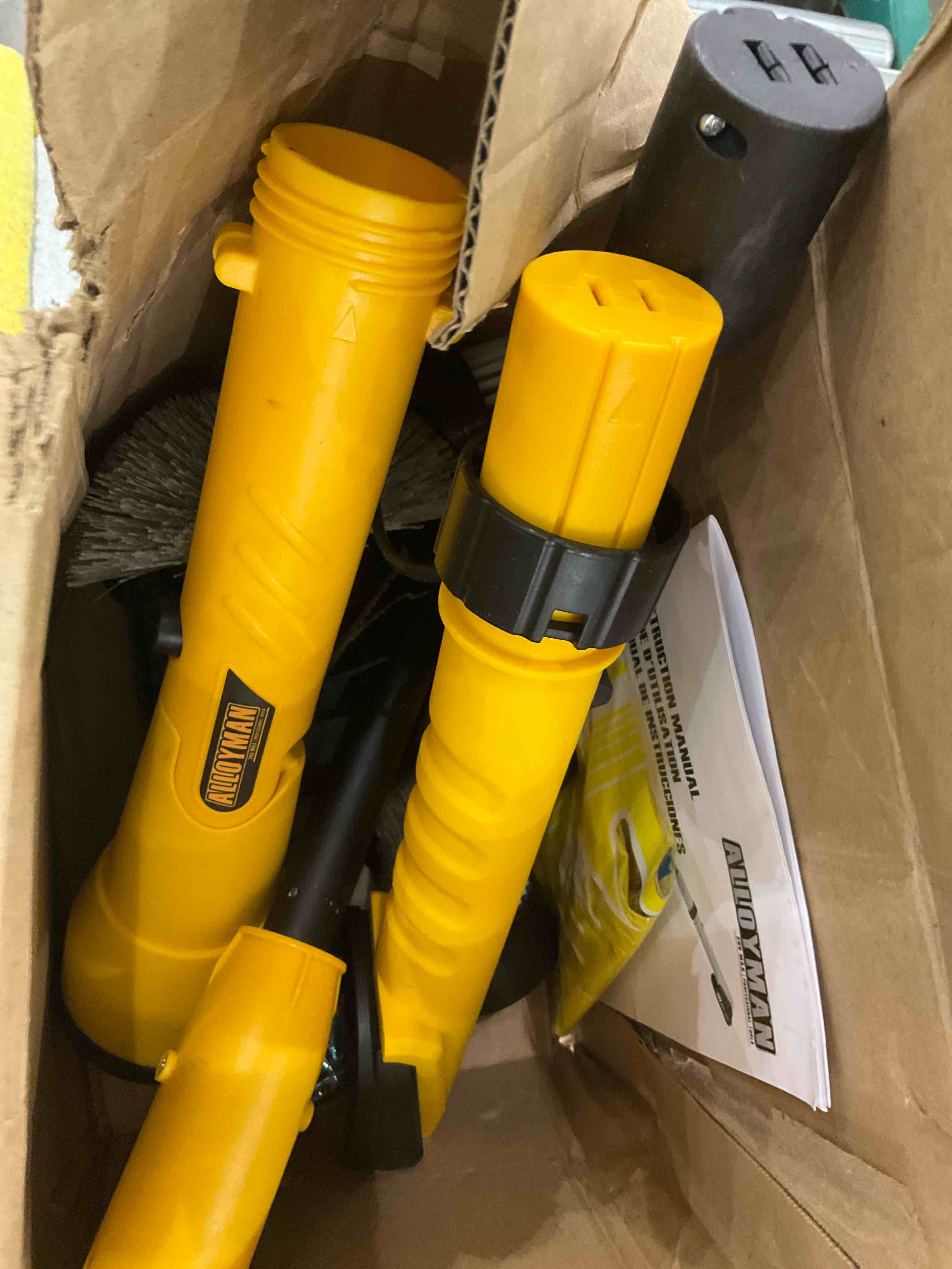 https://s3.amazonaws.com/lotting-images-prod/BargainHunt/EXS01333544_1712761283847.jpeg