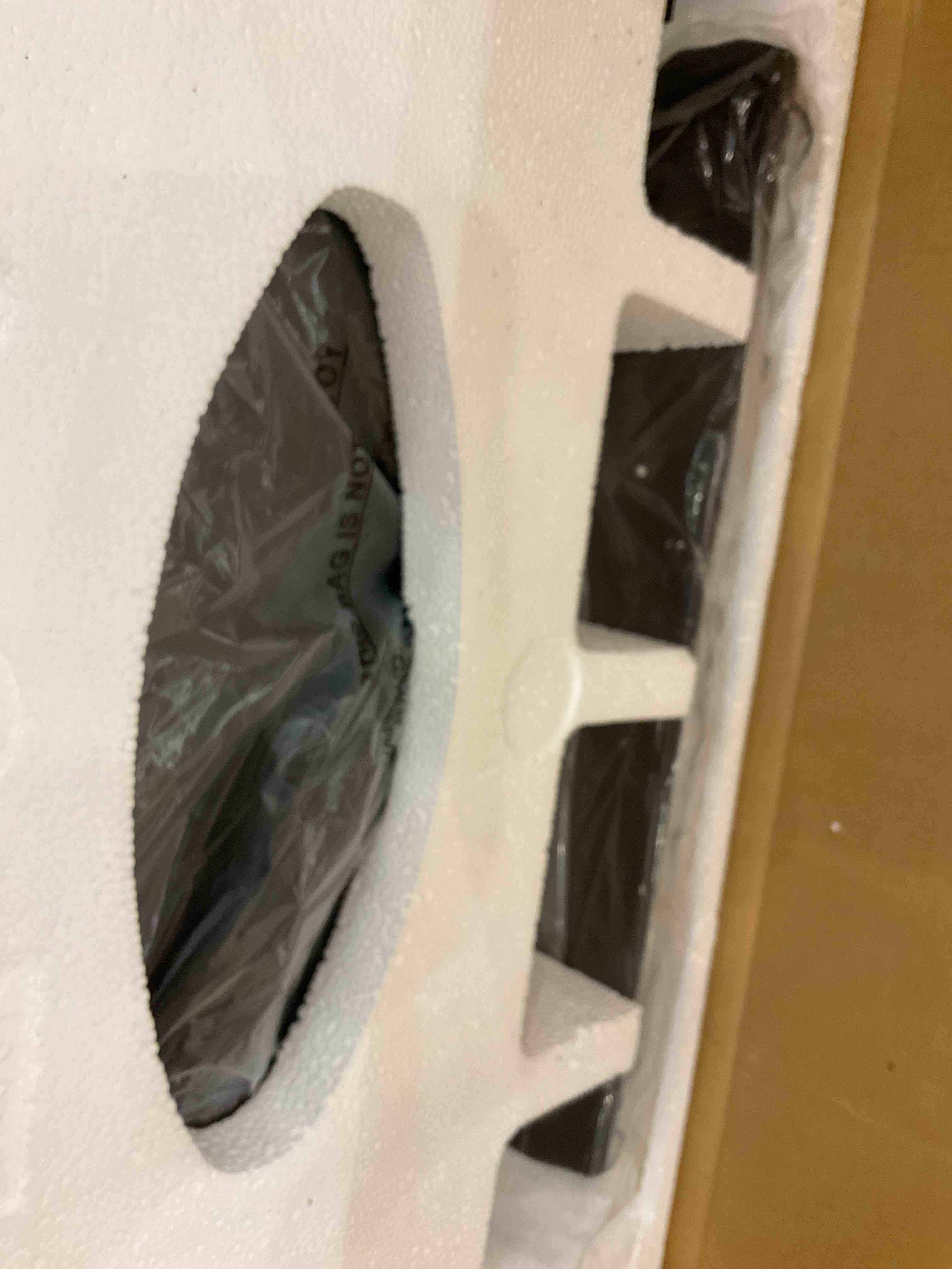 https://s3.amazonaws.com/lotting-images-prod/BargainHunt/EXS01333880_1713280208545.jpeg