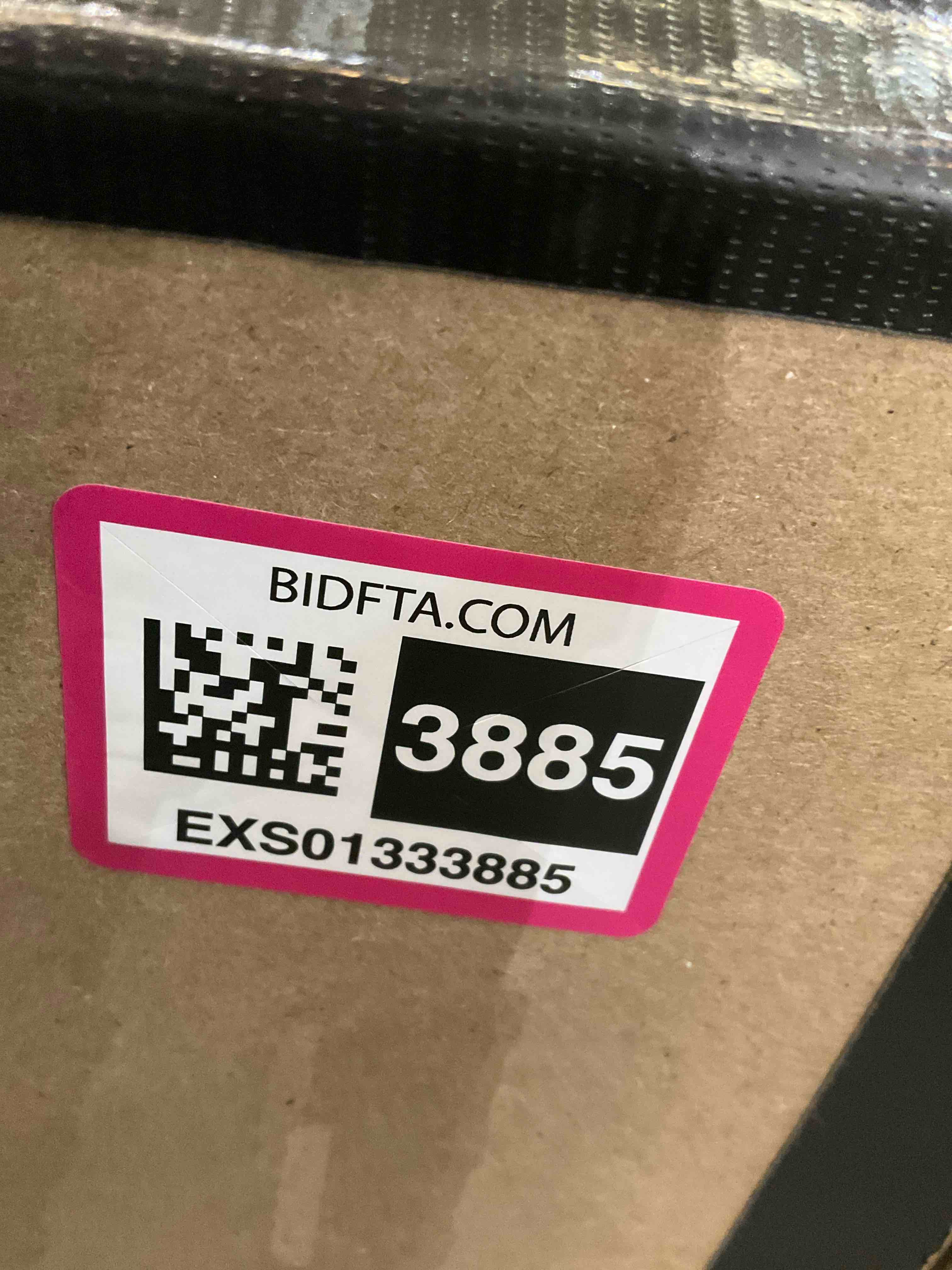 https://s3.amazonaws.com/lotting-images-prod/BargainHunt/EXS01333885_1713286486456.jpeg