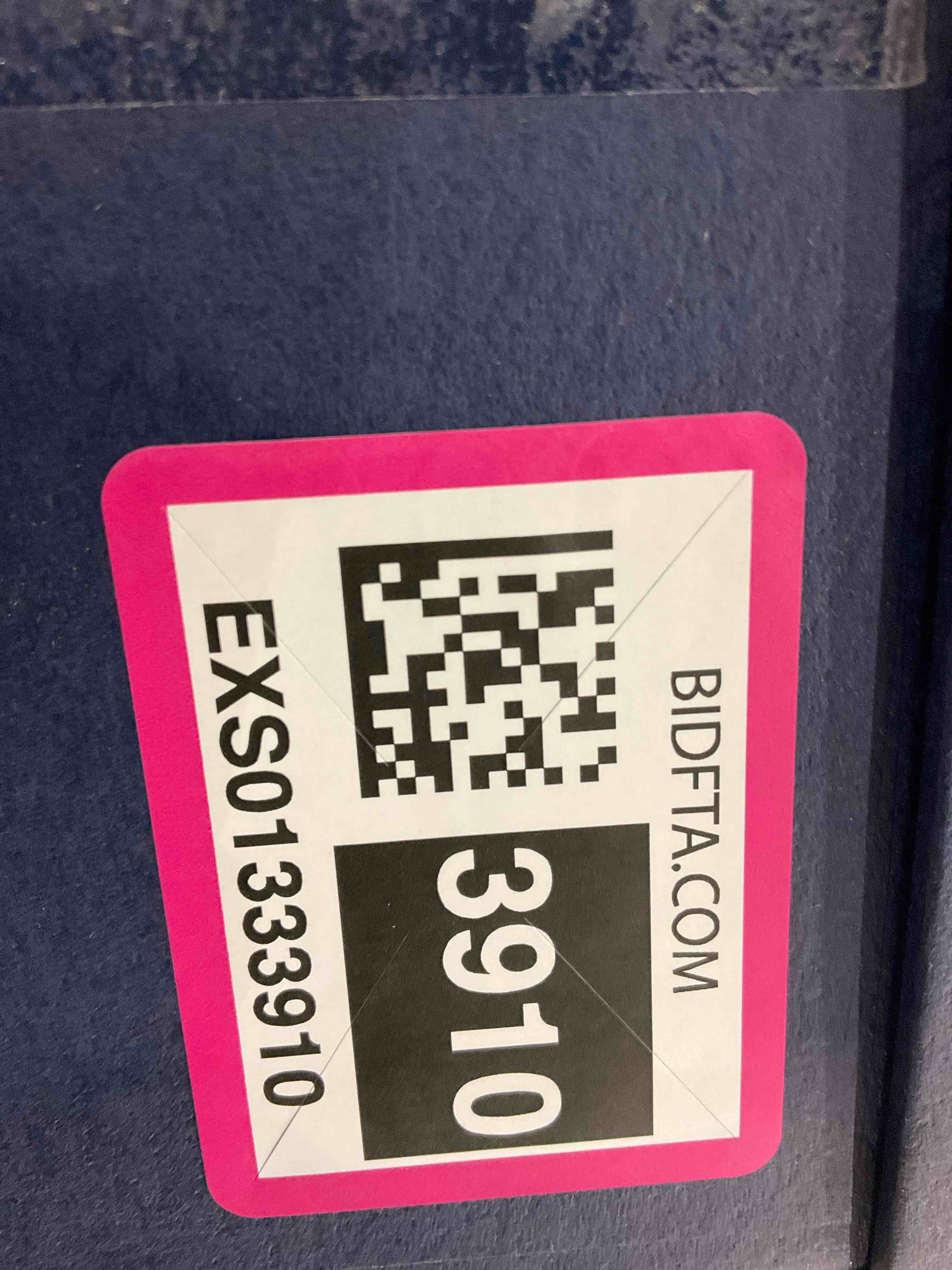 https://s3.amazonaws.com/lotting-images-prod/BargainHunt/EXS01333910_1713361724160.jpeg