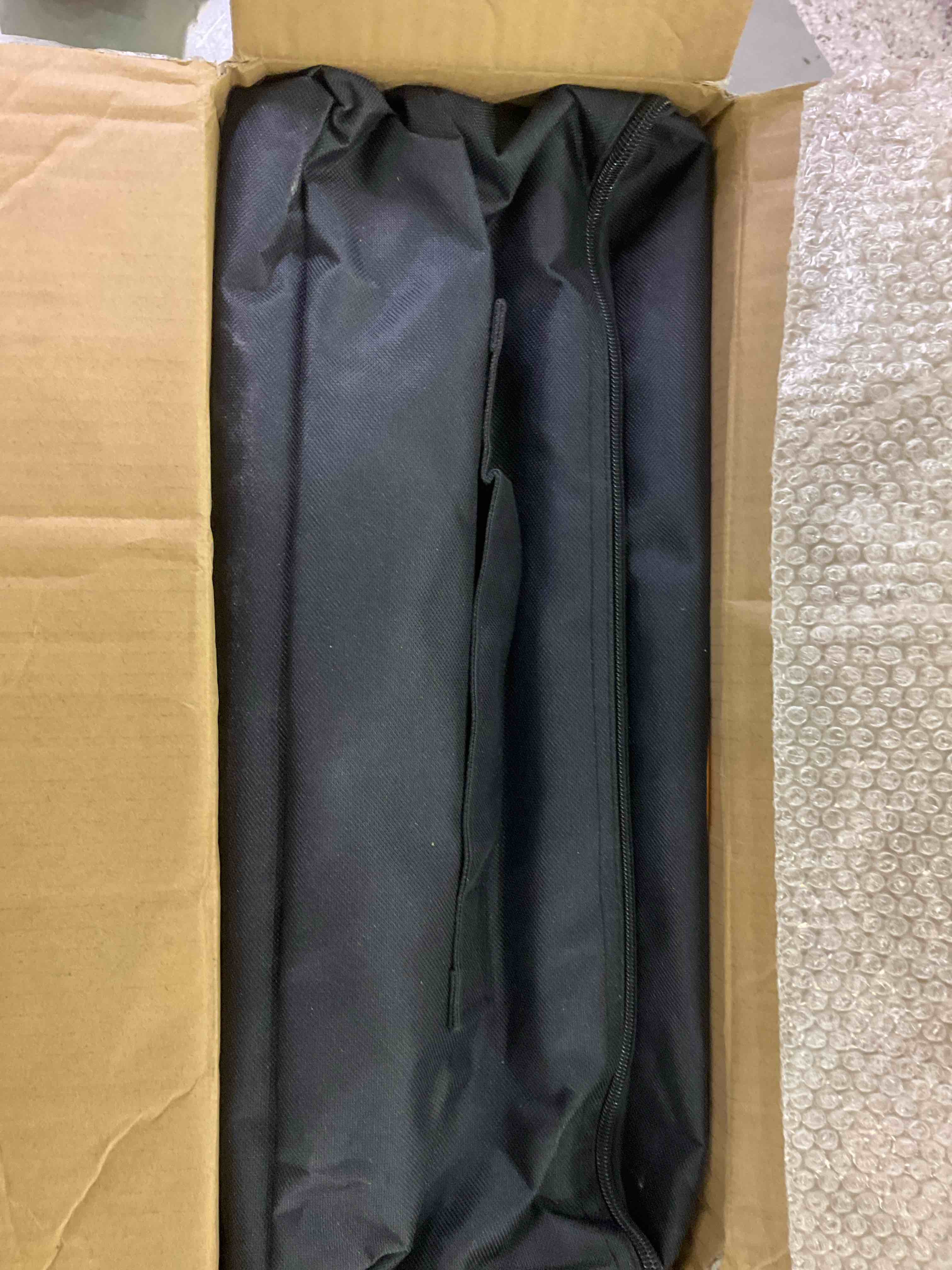 https://s3.amazonaws.com/lotting-images-prod/BargainHunt/EXS01334001_1712676893896.jpeg