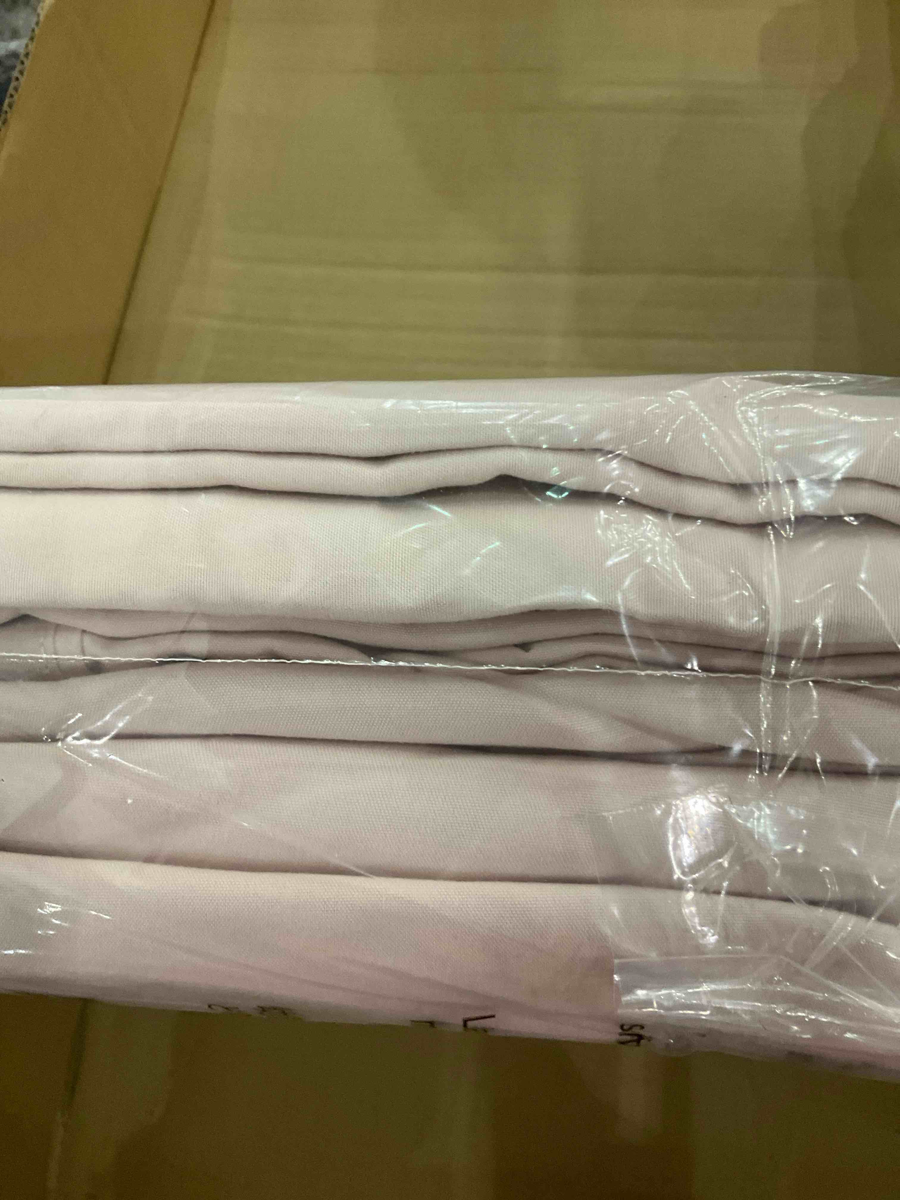 https://s3.amazonaws.com/lotting-images-prod/BargainHunt/EXS01334157_1712834849158.jpeg