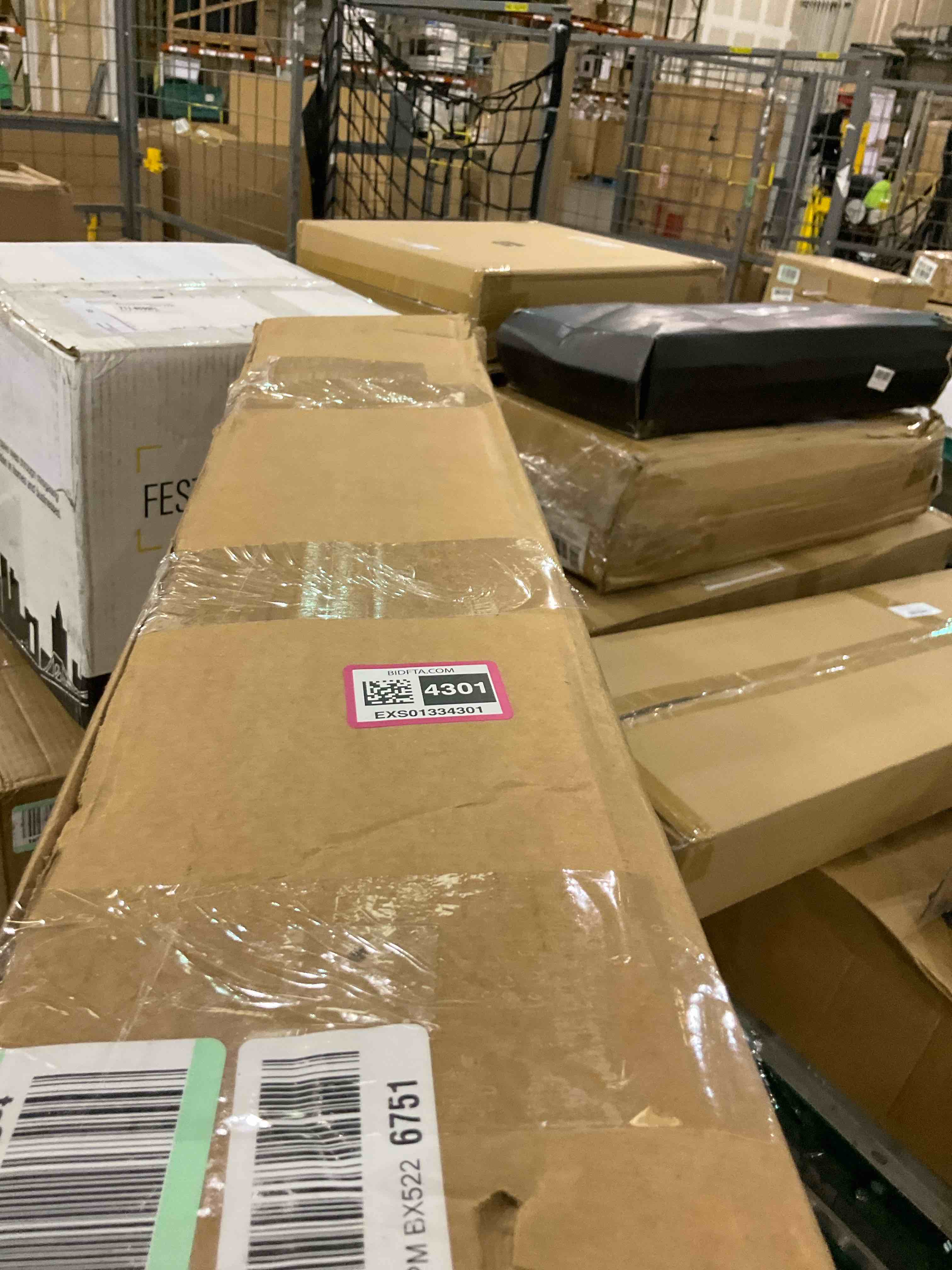 https://s3.amazonaws.com/lotting-images-prod/BargainHunt/EXS01334301_1713275734880.jpeg