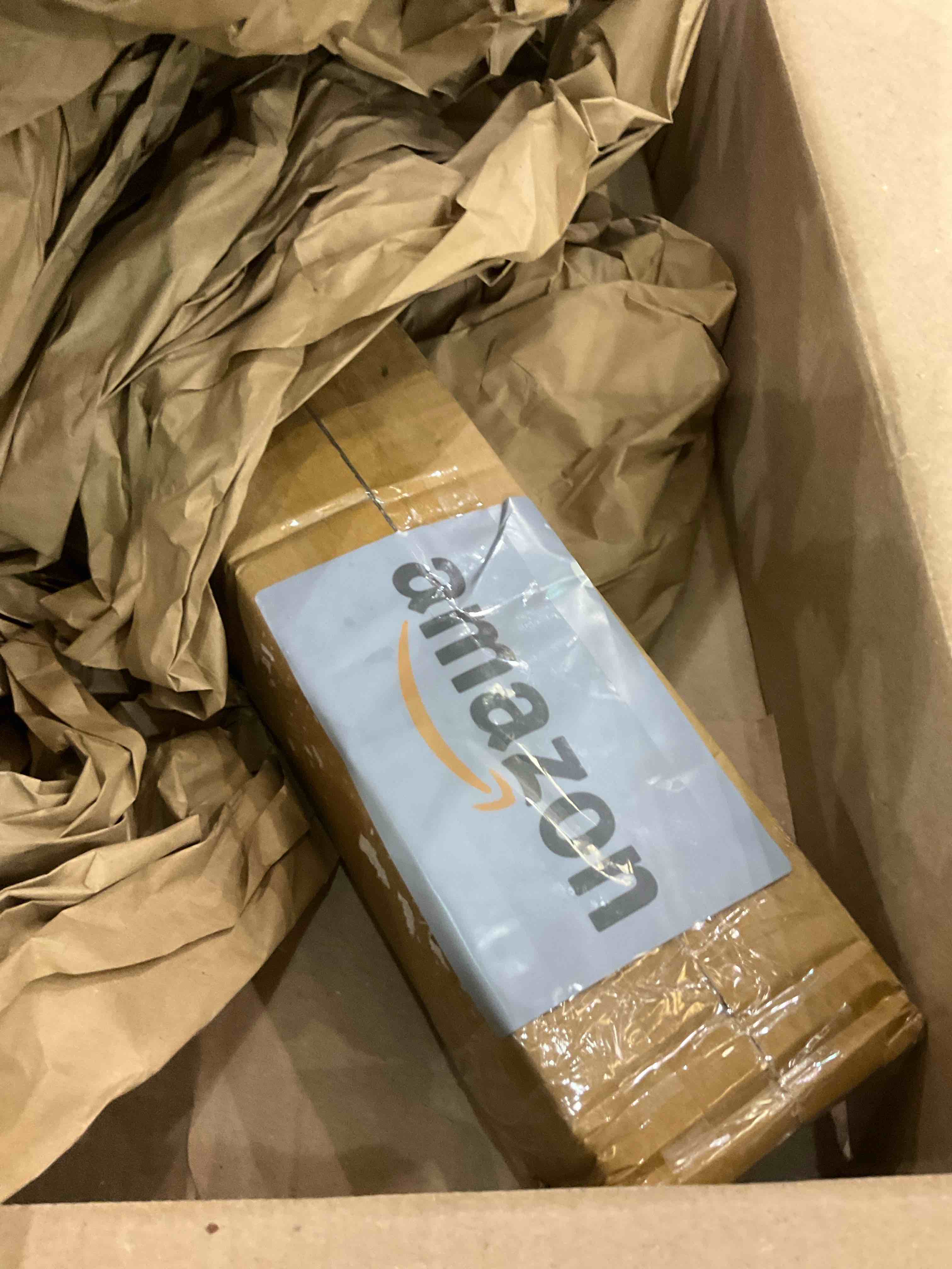 https://s3.amazonaws.com/lotting-images-prod/BargainHunt/EXS01334322_1713279673891.jpeg