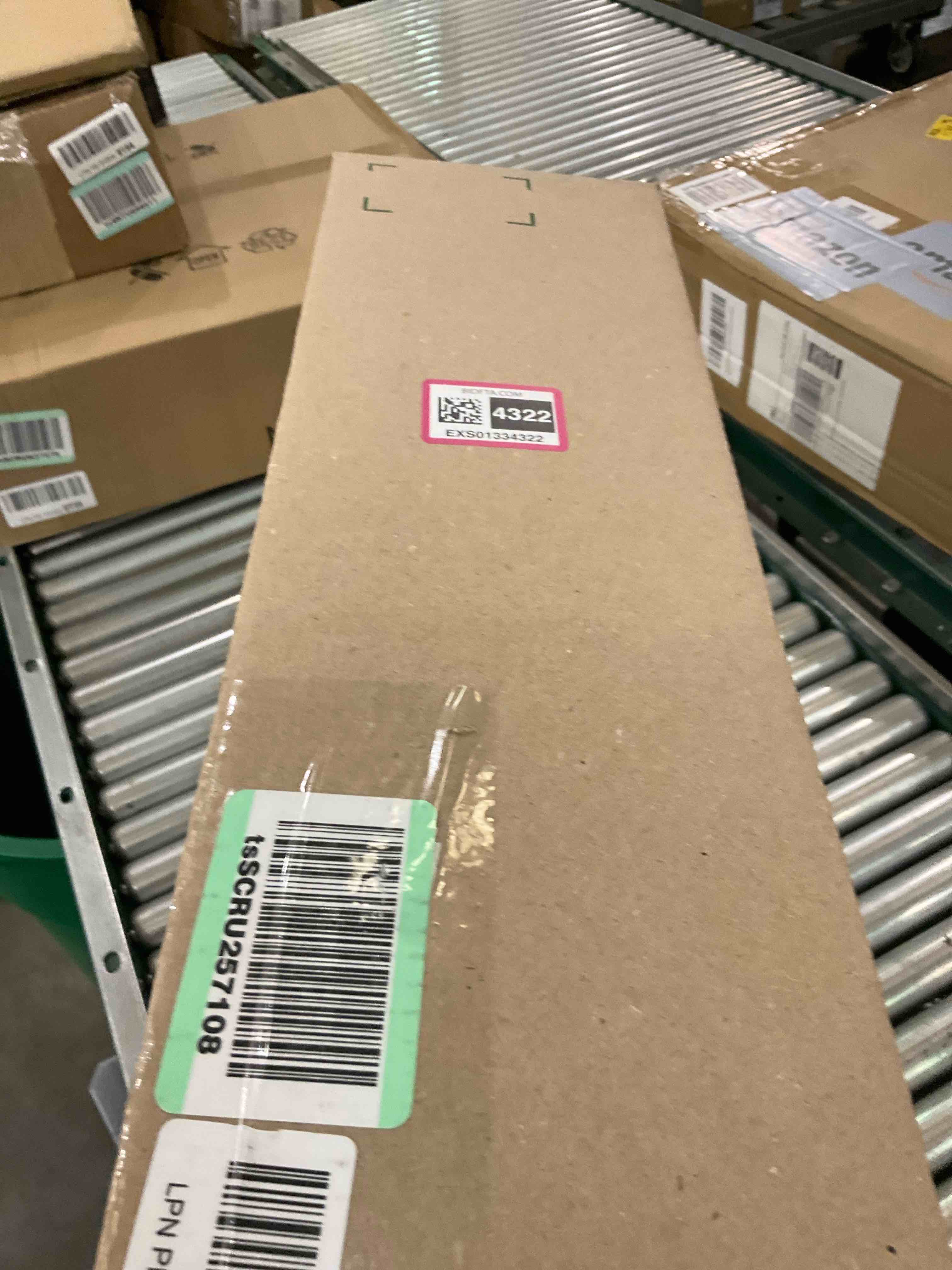 https://s3.amazonaws.com/lotting-images-prod/BargainHunt/EXS01334322_1713279706631.jpeg