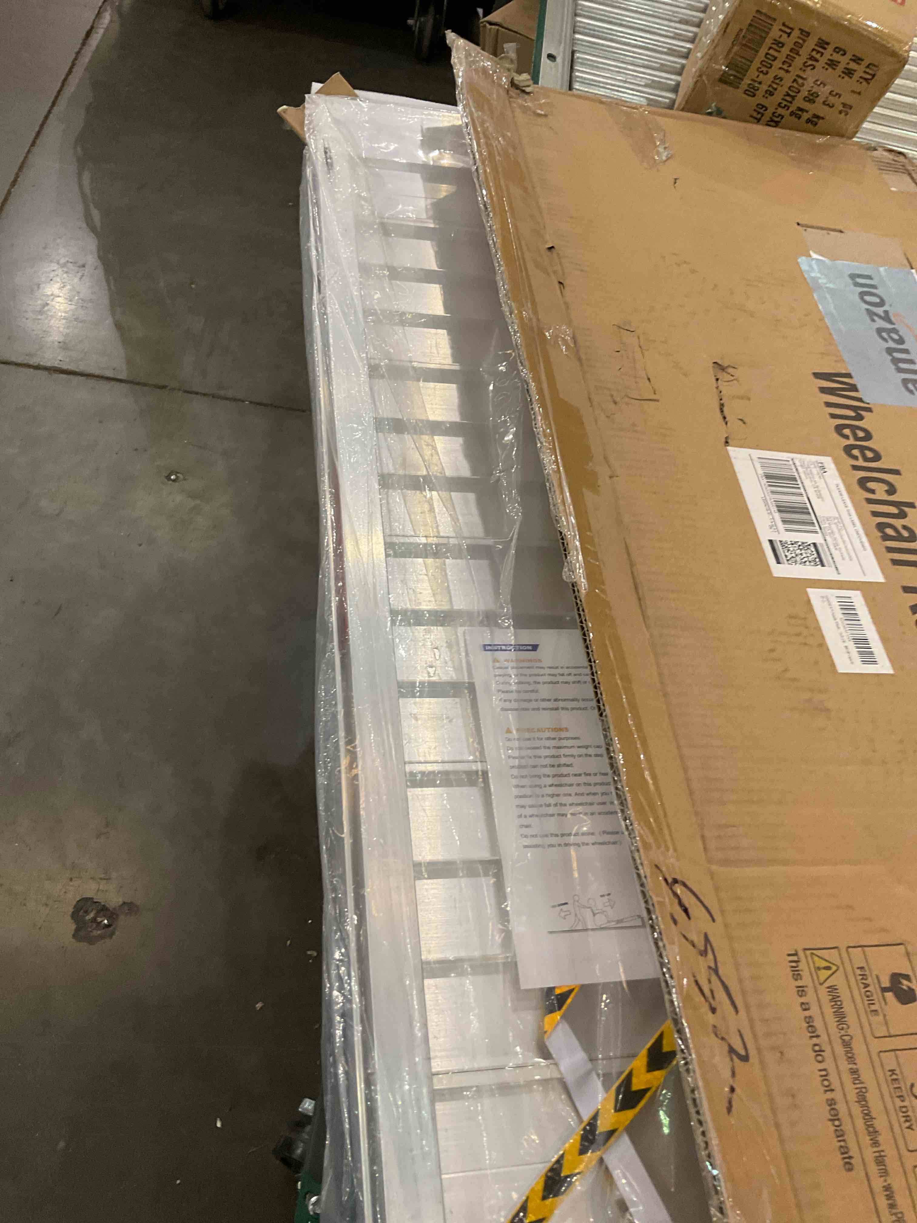 https://s3.amazonaws.com/lotting-images-prod/BargainHunt/EXS01334335_1713281976813.jpeg