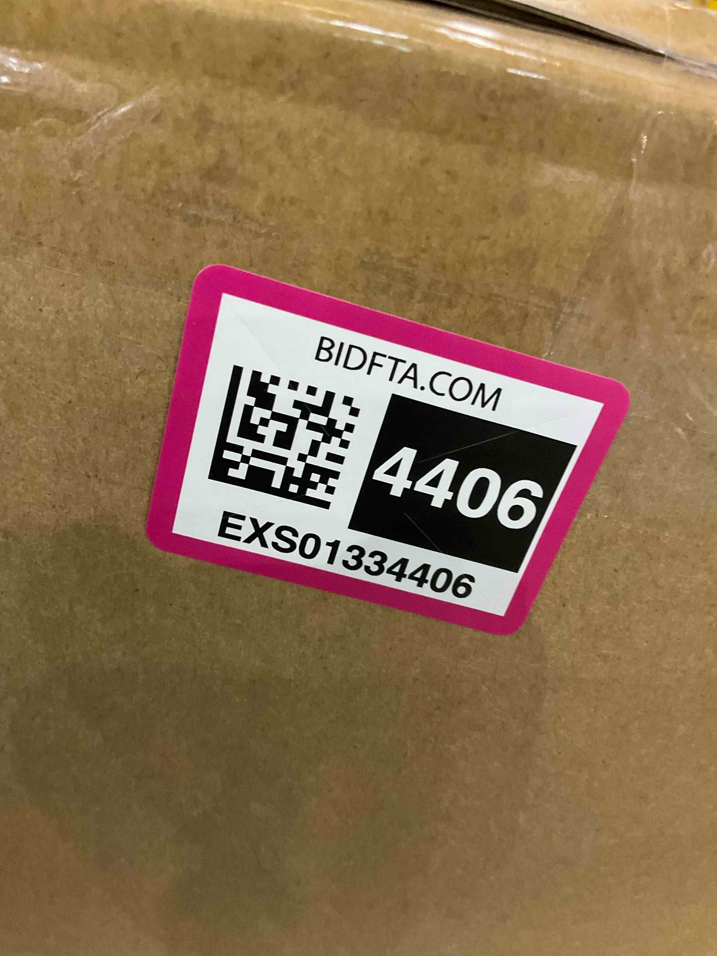 https://s3.amazonaws.com/lotting-images-prod/BargainHunt/EXS01334406_1713792562777.jpeg